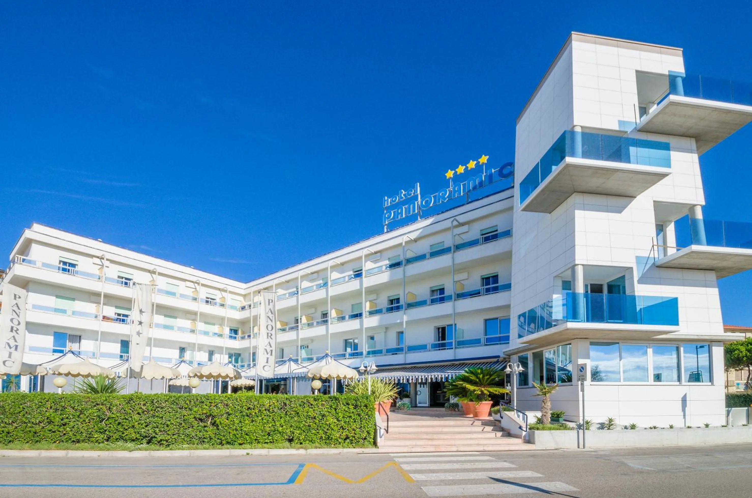 Property building in Hotel Panoramic