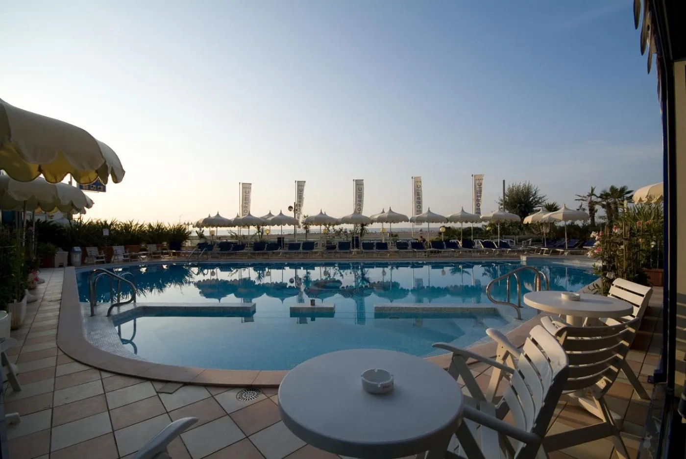 Swimming pool in Hotel Panoramic