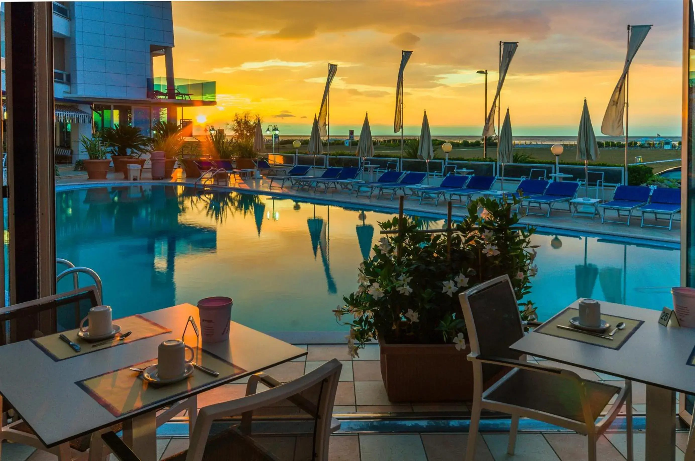 Restaurant/places to eat in Hotel Panoramic Restaurant/places to eat in Hotel Panoramic