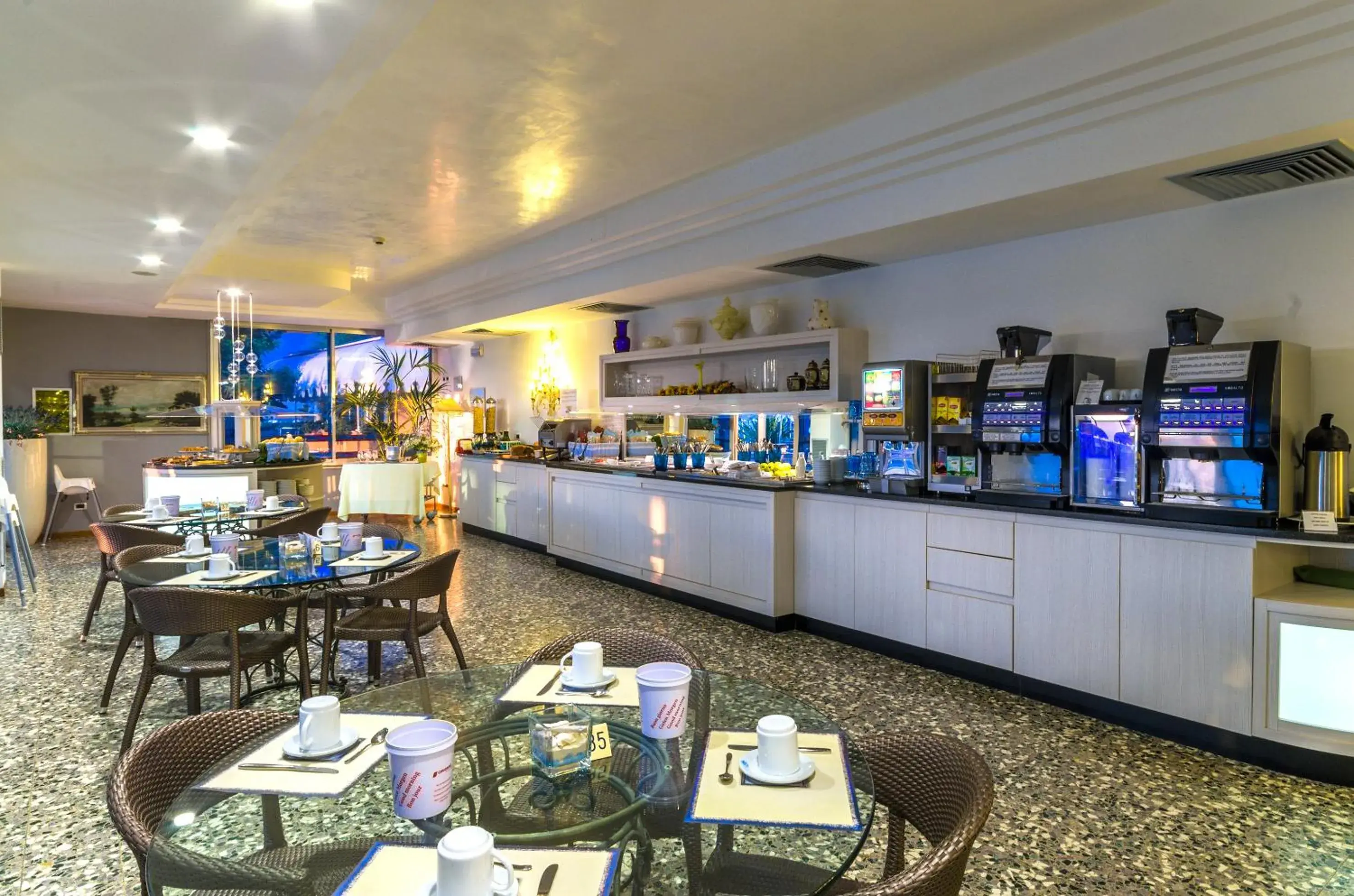 Lounge or bar in Hotel Panoramic Lounge or bar in Hotel Panoramic