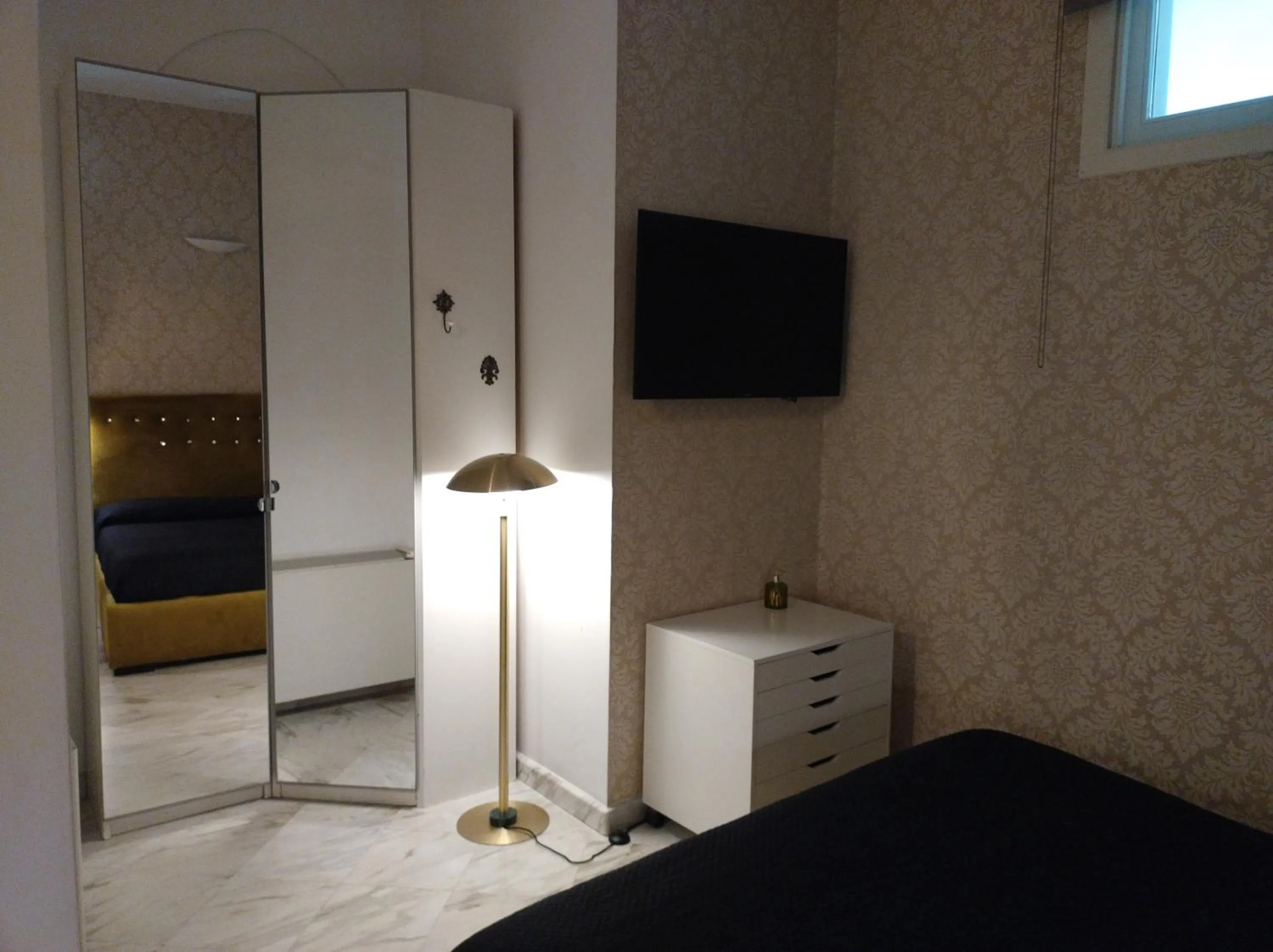 Bed in B&B Mini Hotel Incity-close train station and port-