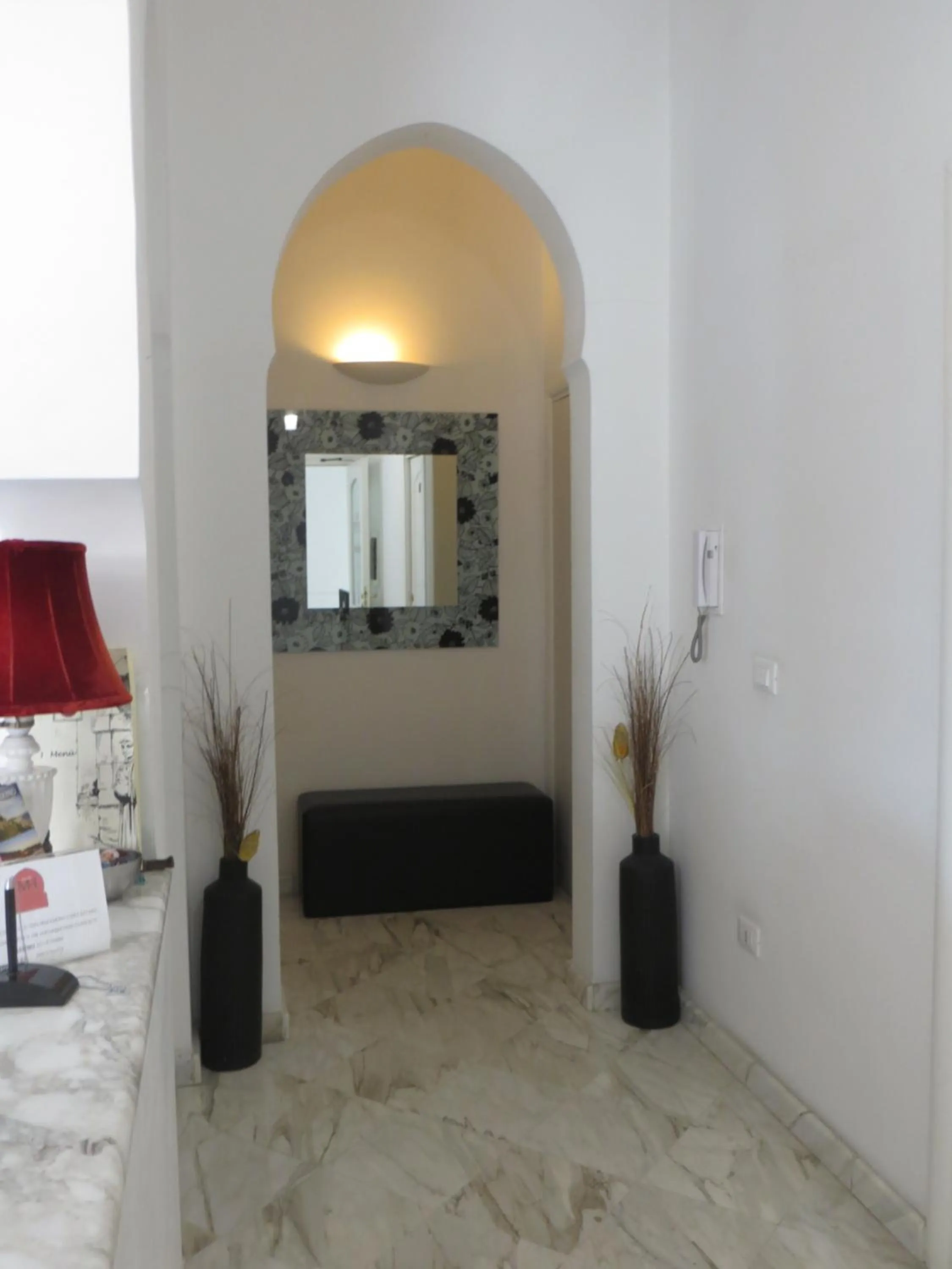 Lobby or reception in B&B Mini Hotel Incity-close train station and port-