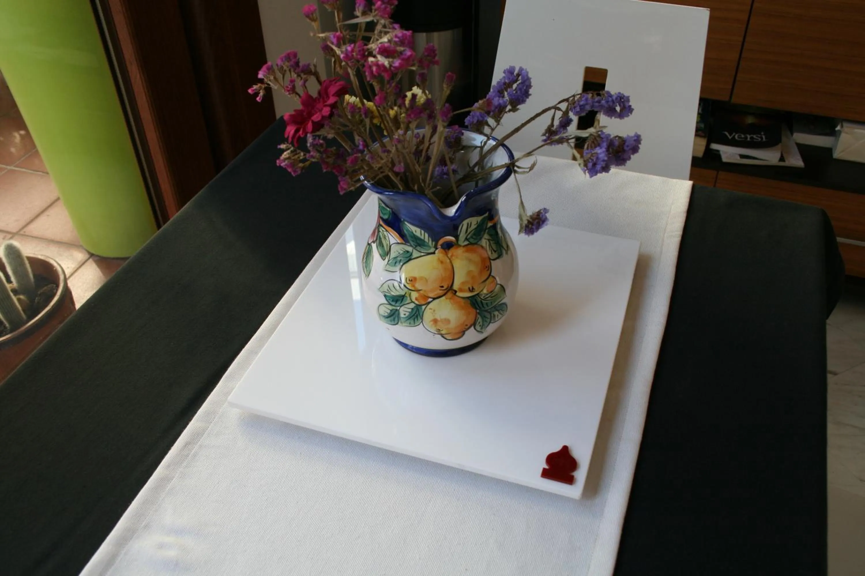 Decorative detail in B&B Mini Hotel Incity-close train station and port-