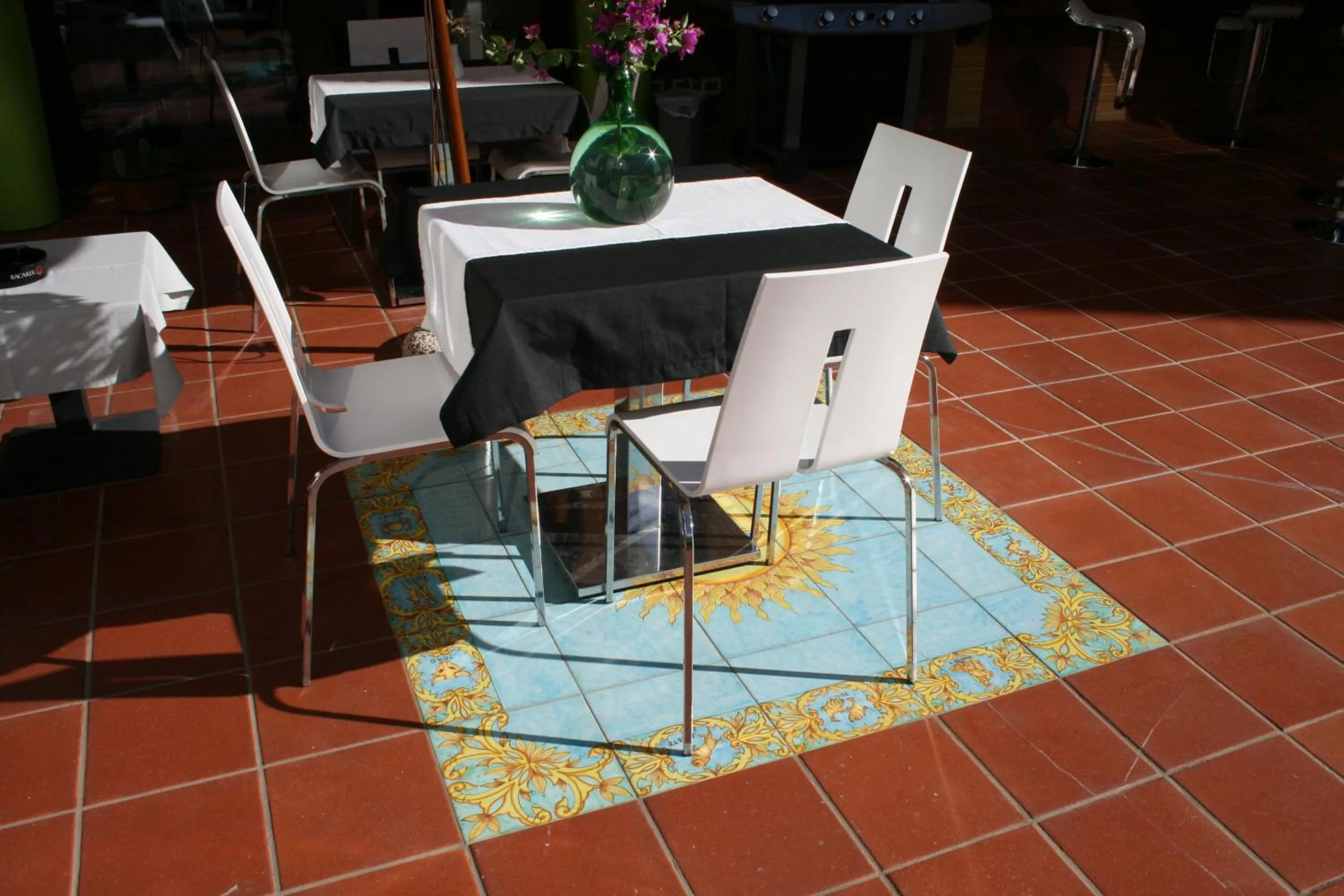 Balcony/Terrace in B&B Mini Hotel Incity-close train station and port-