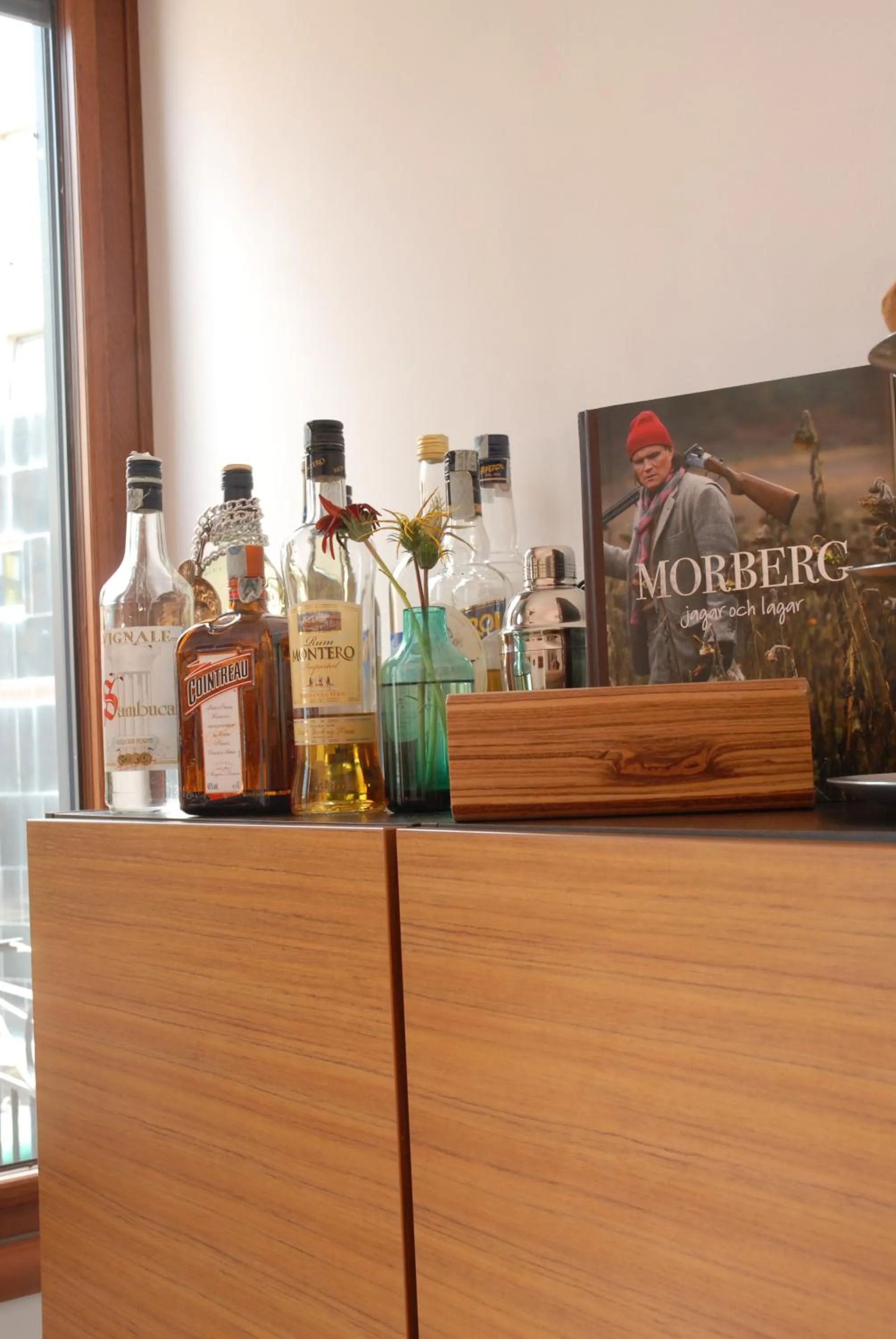 Communal lounge/ TV room in B&B Mini Hotel Incity-close train station and port-