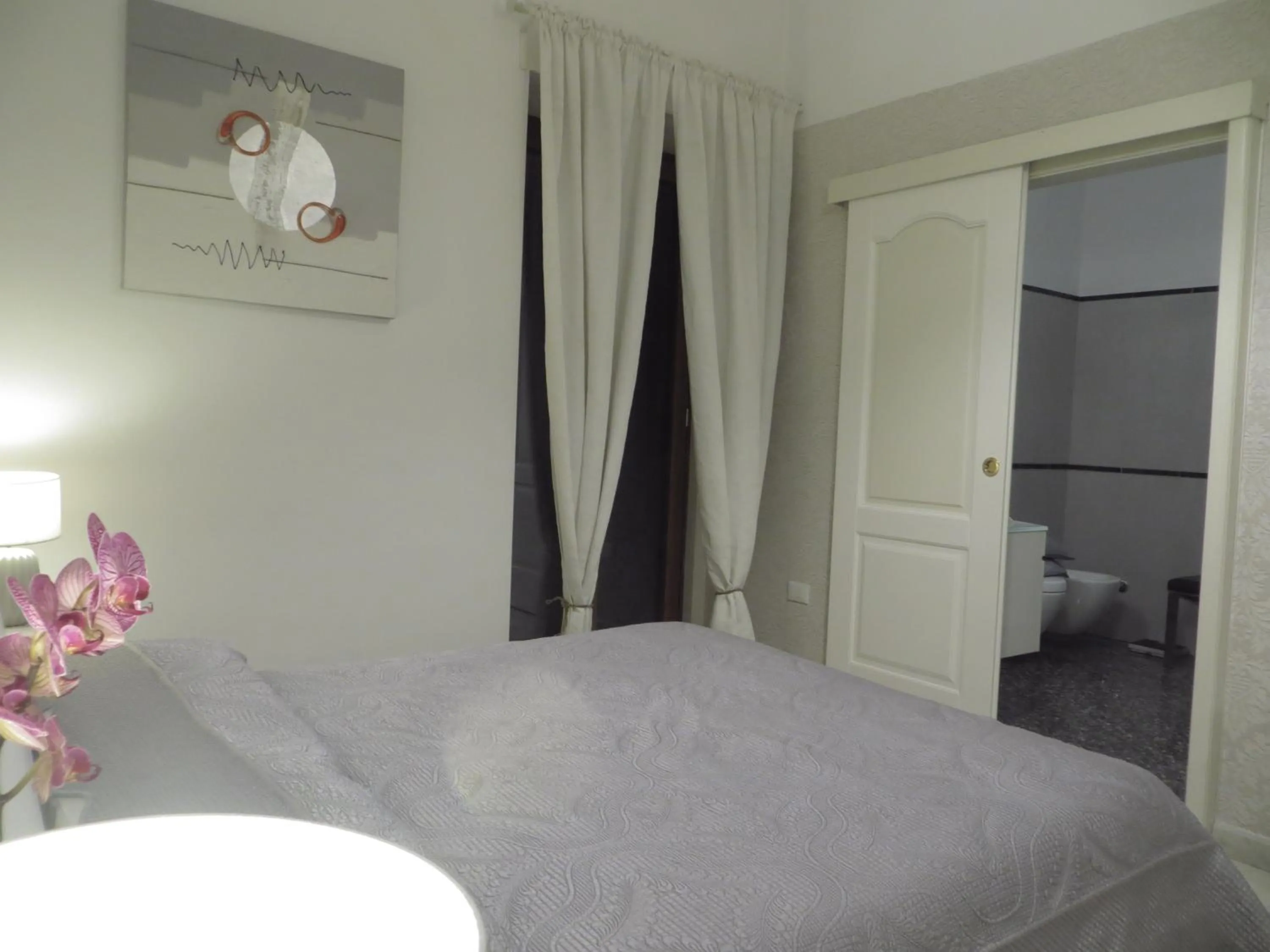 Bed in B&B Mini Hotel Incity-close train station and port-
