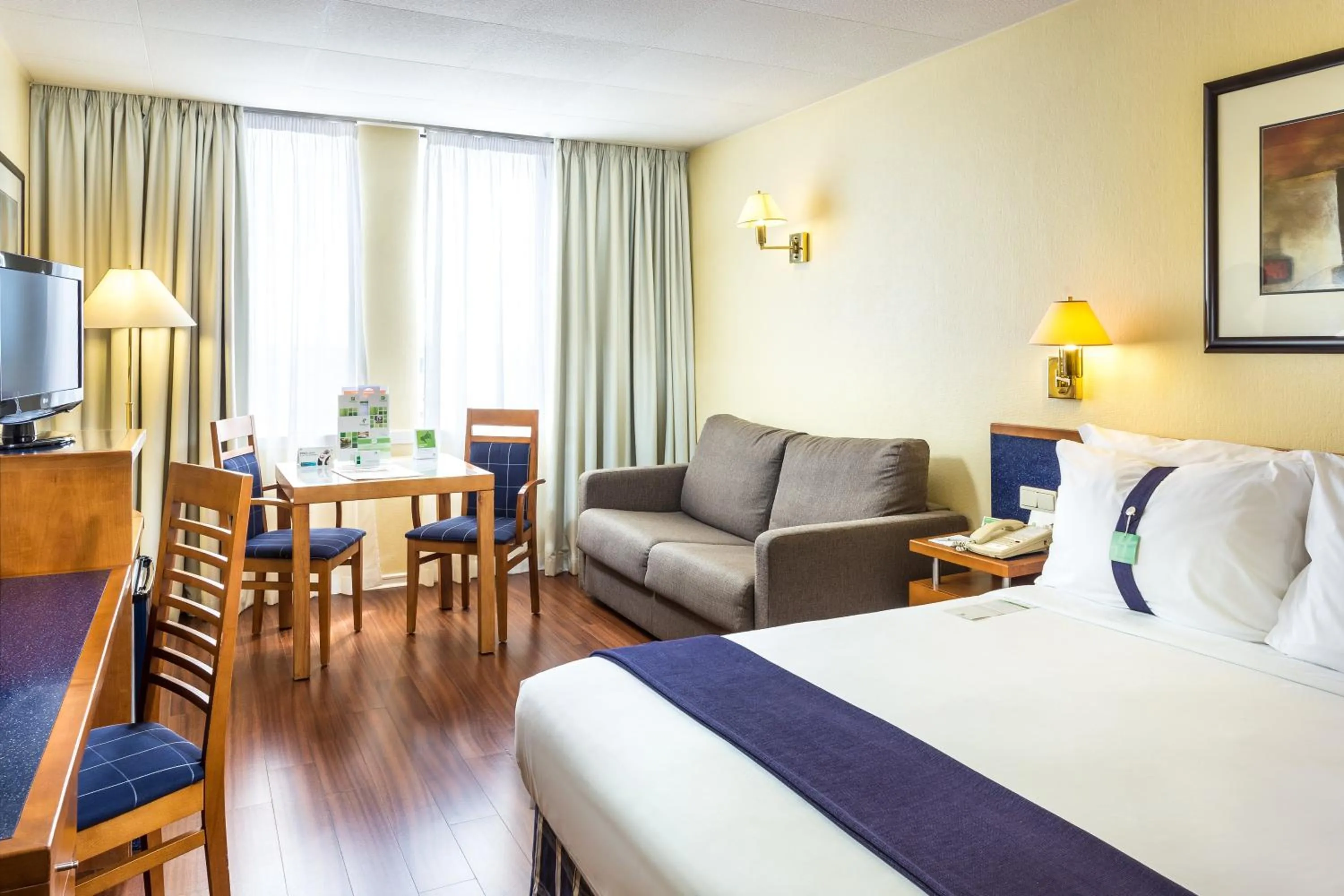Photo of the whole room, Bed in Holiday Inn Lisbon by IHG