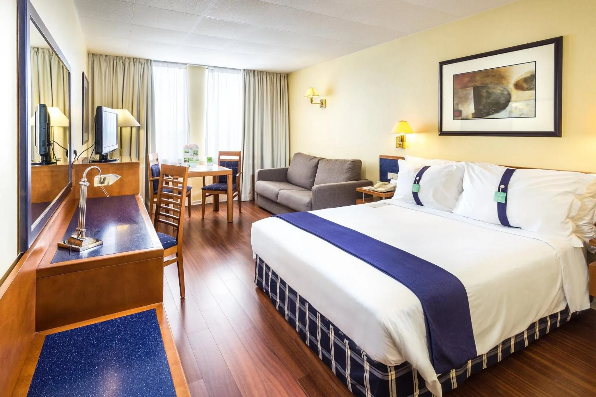 Photo of the whole room, Bed in Holiday Inn Lisbon by IHG