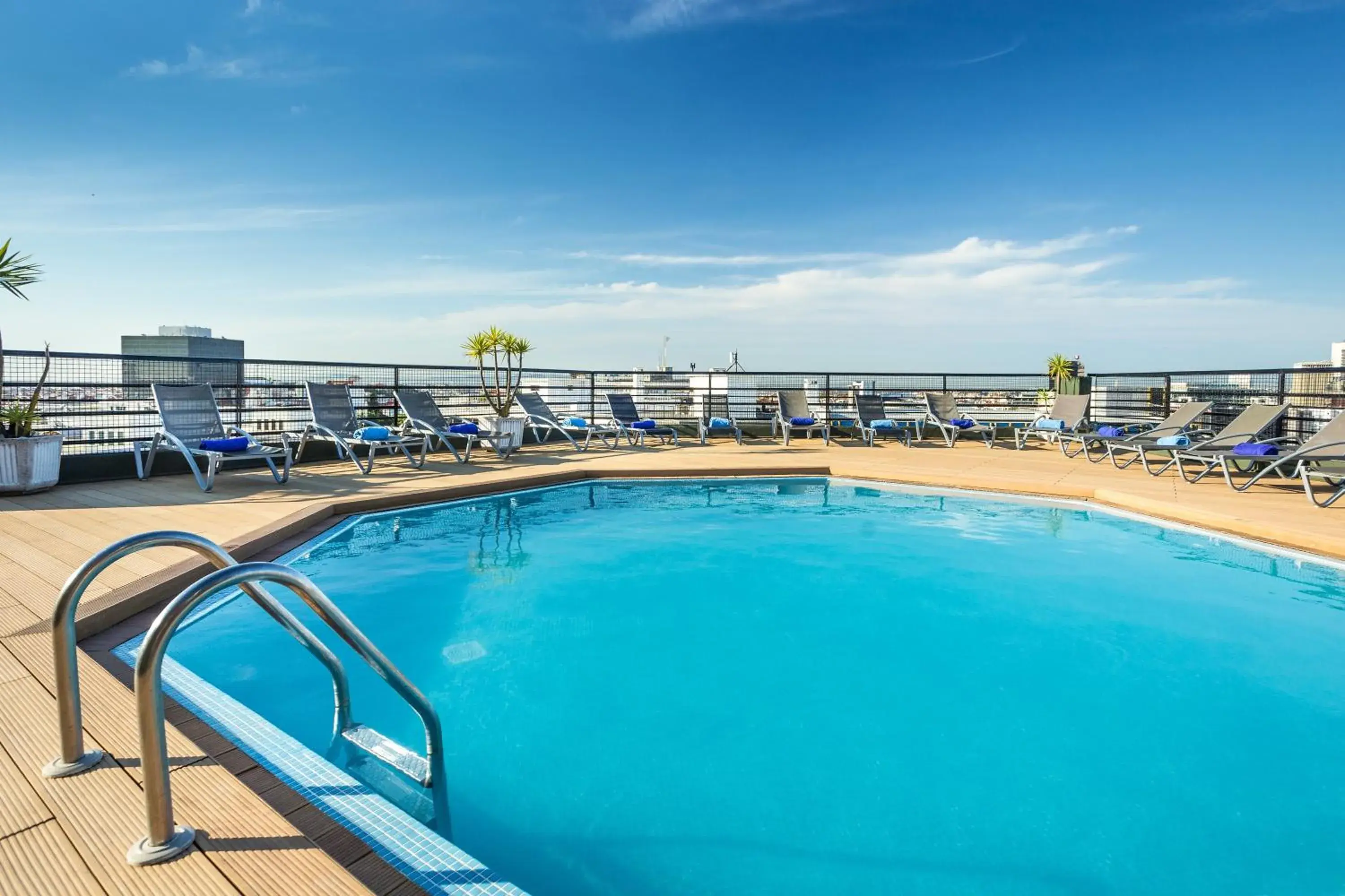Swimming pool in Holiday Inn Lisbon by IHG Swimming pool in Holiday Inn Lisbon by IHG