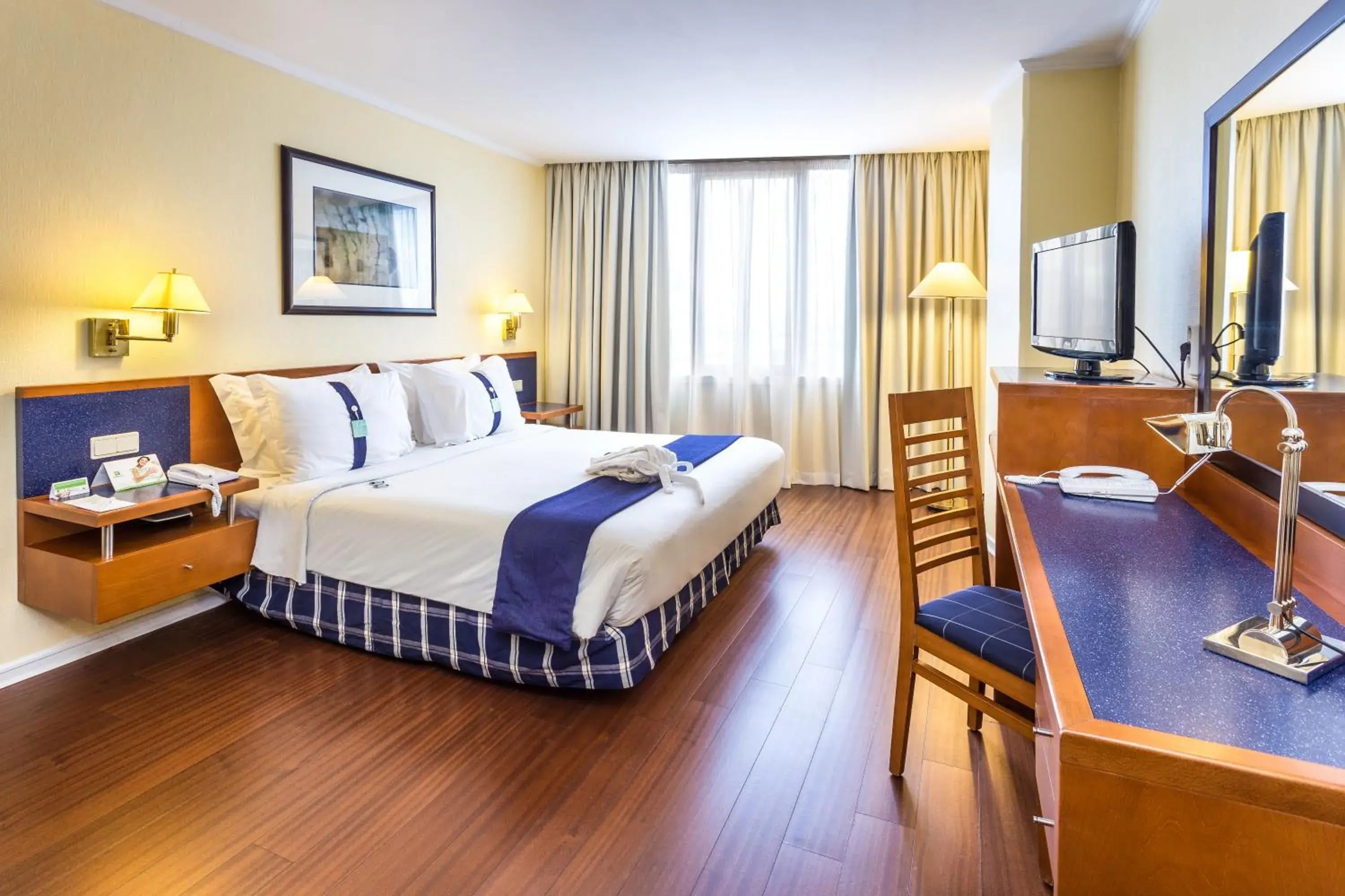 Photo of the whole room, Bed in Holiday Inn Lisbon by IHG Photo of the whole room, Bed in Holiday Inn Lisbon by IHG