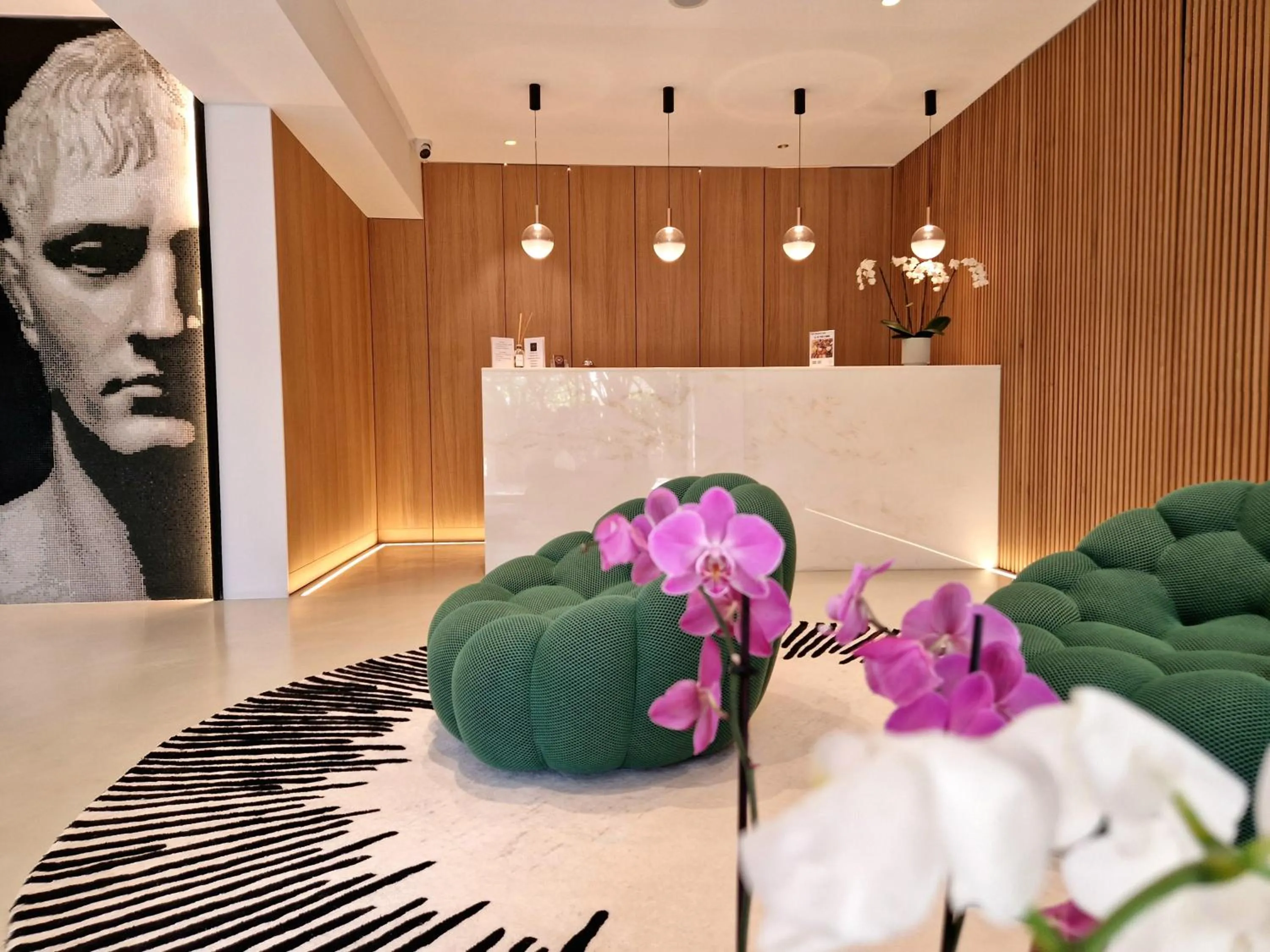 Lobby or reception in Hôtel Le Mistral