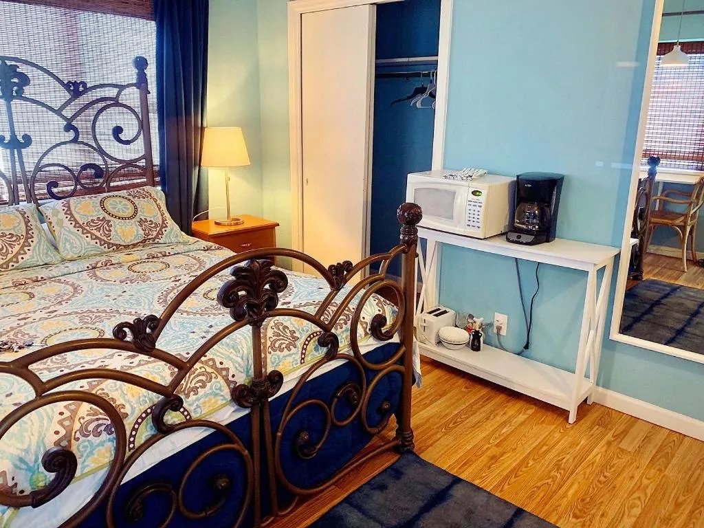 Bed in Ebb Tide Resort