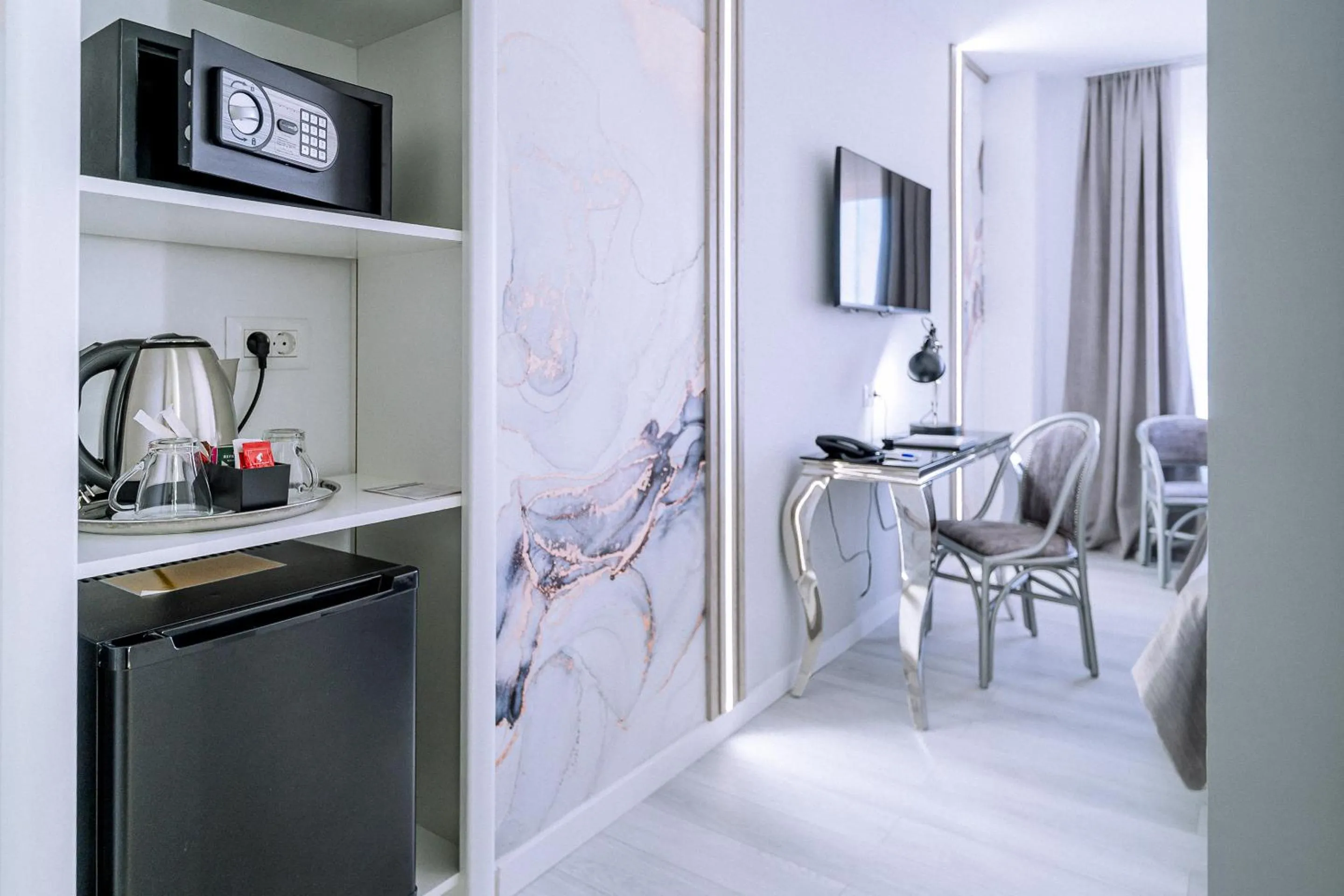 TV and multimedia in Continental Forum Oradea