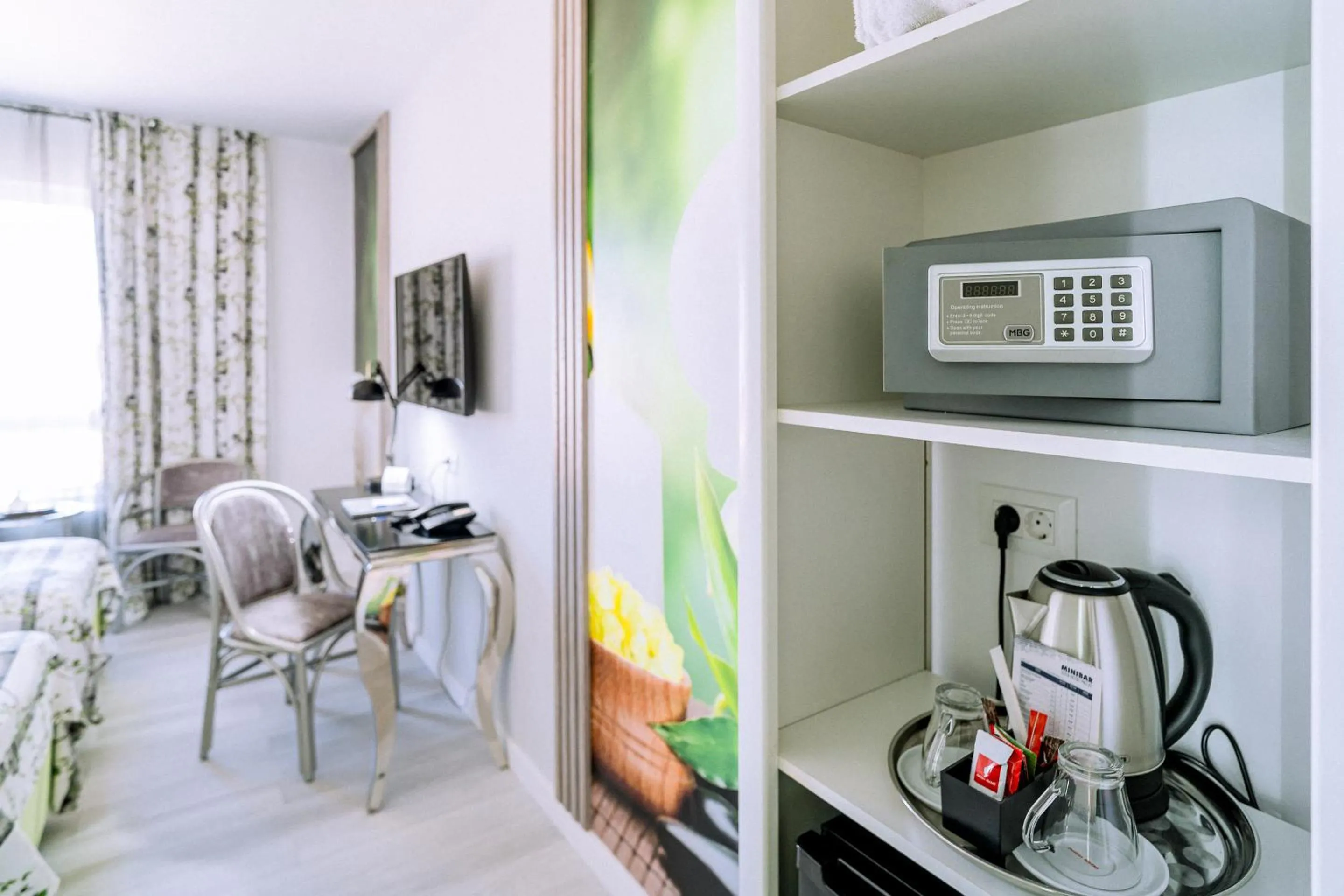 Coffee/tea facilities in Continental Forum Oradea