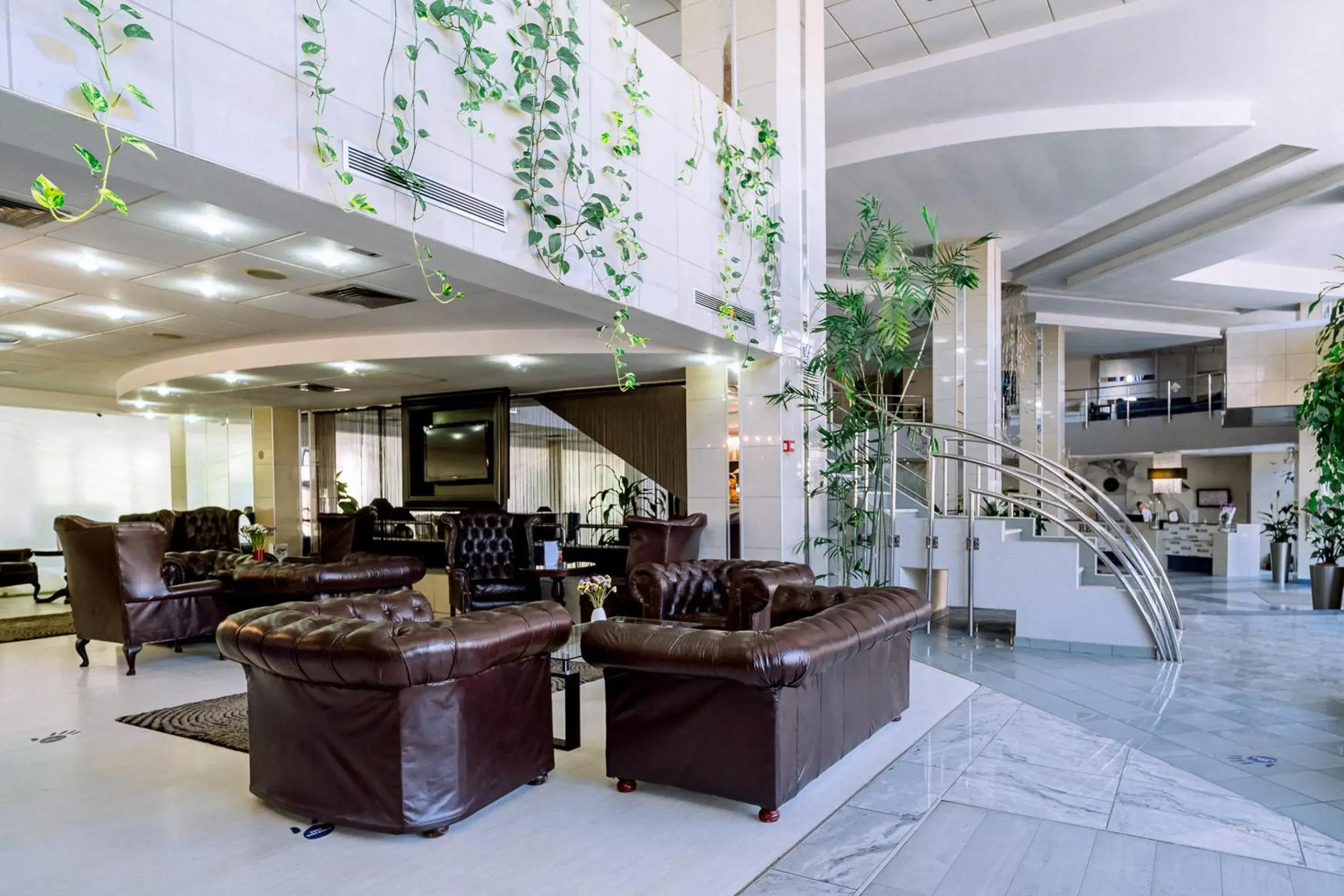 Lounge or bar in Continental Forum Oradea Lounge or bar in Continental Forum Oradea