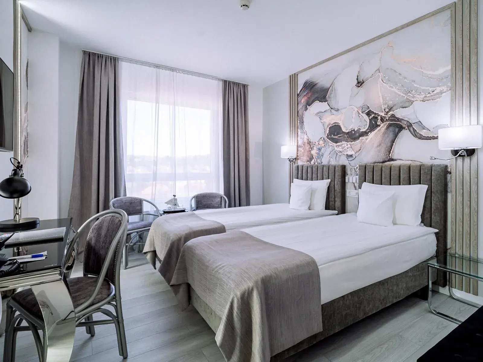 Photo of the whole room, Bed in Continental Forum Oradea Photo of the whole room, Bed in Continental Forum Oradea