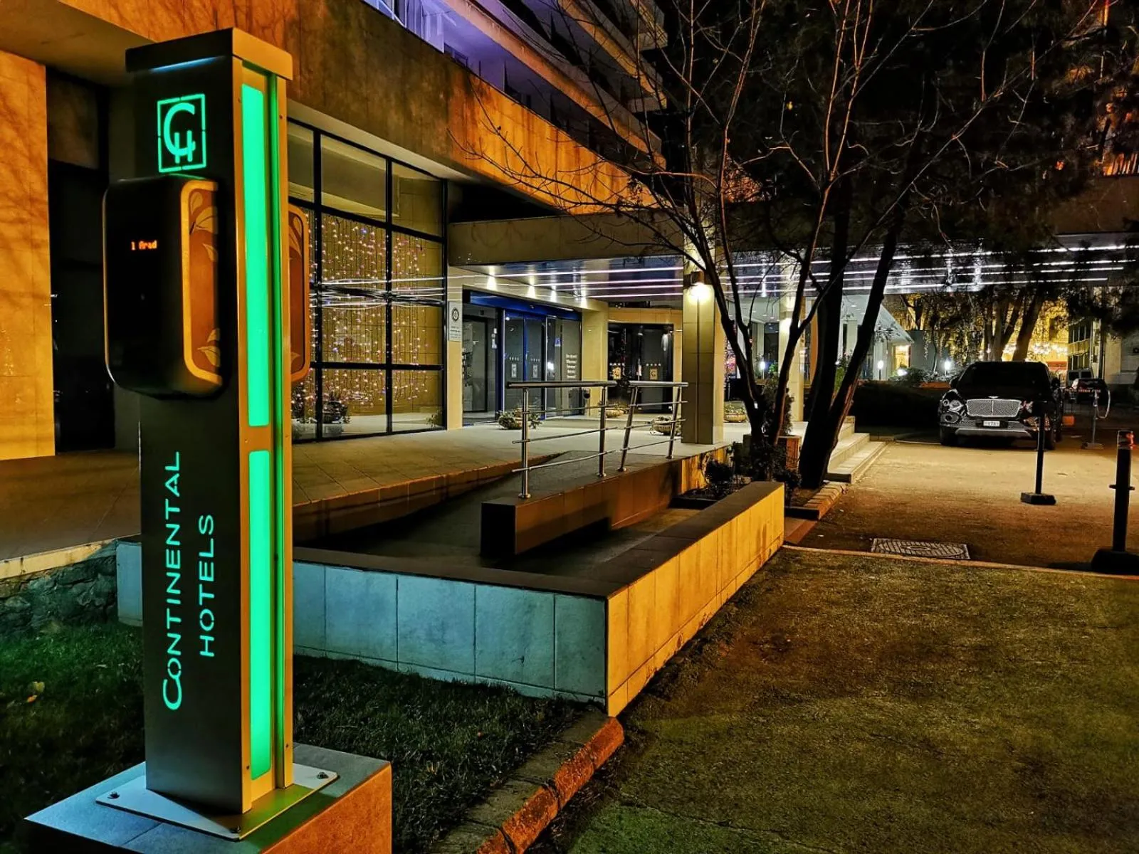 Property building in Continental Forum Arad