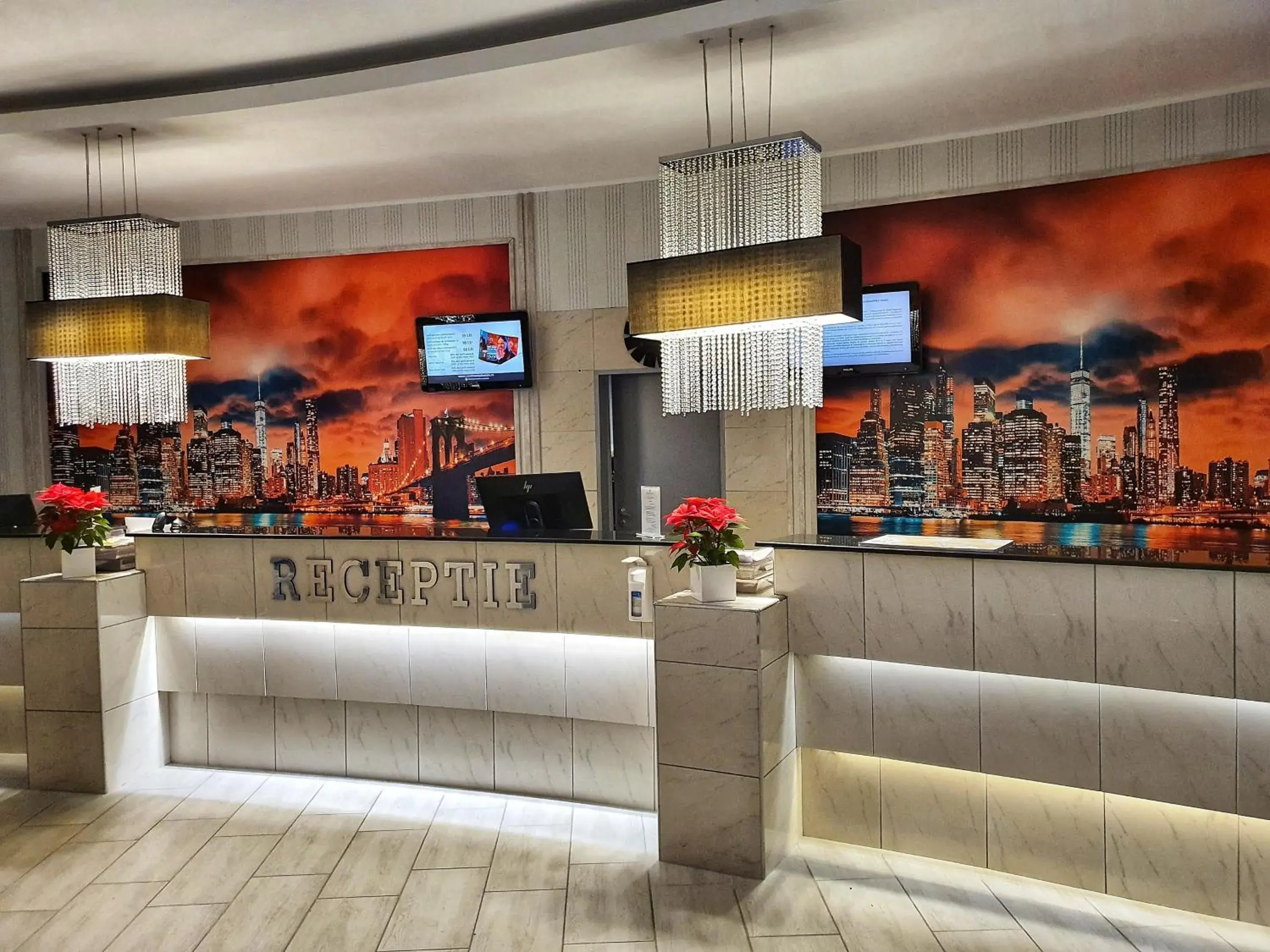 Lobby or reception in Continental Forum Arad Lobby or reception in Continental Forum Arad