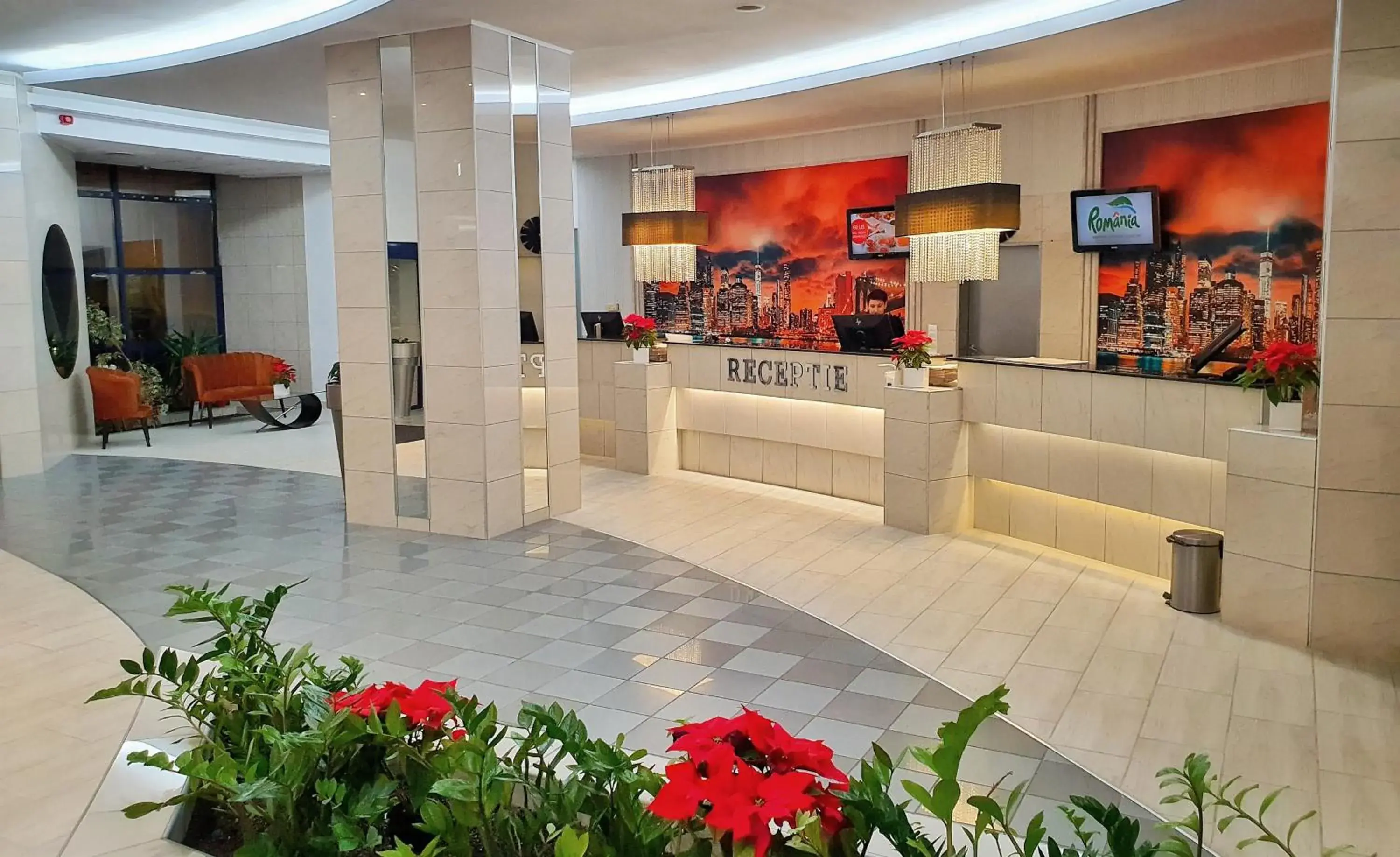 Lobby or reception in Continental Forum Arad Lobby or reception in Continental Forum Arad