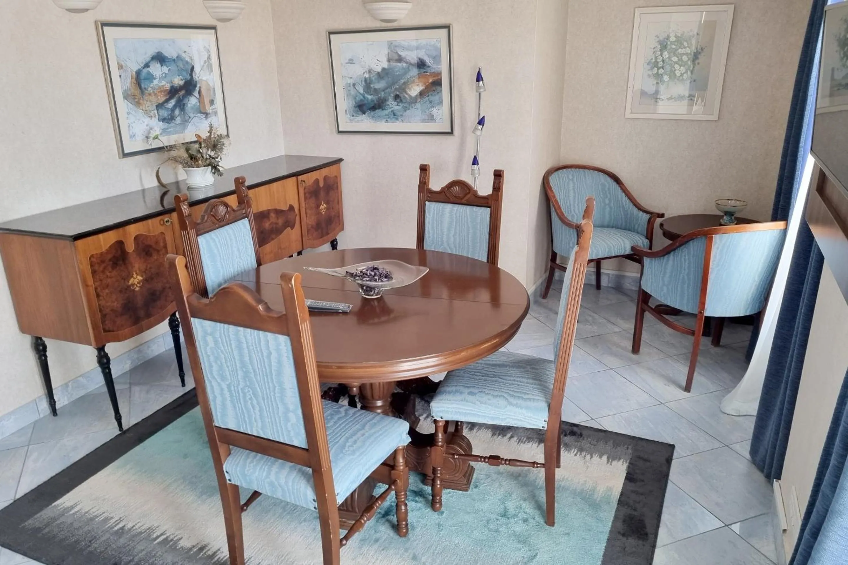 Living room in Continental Forum Arad