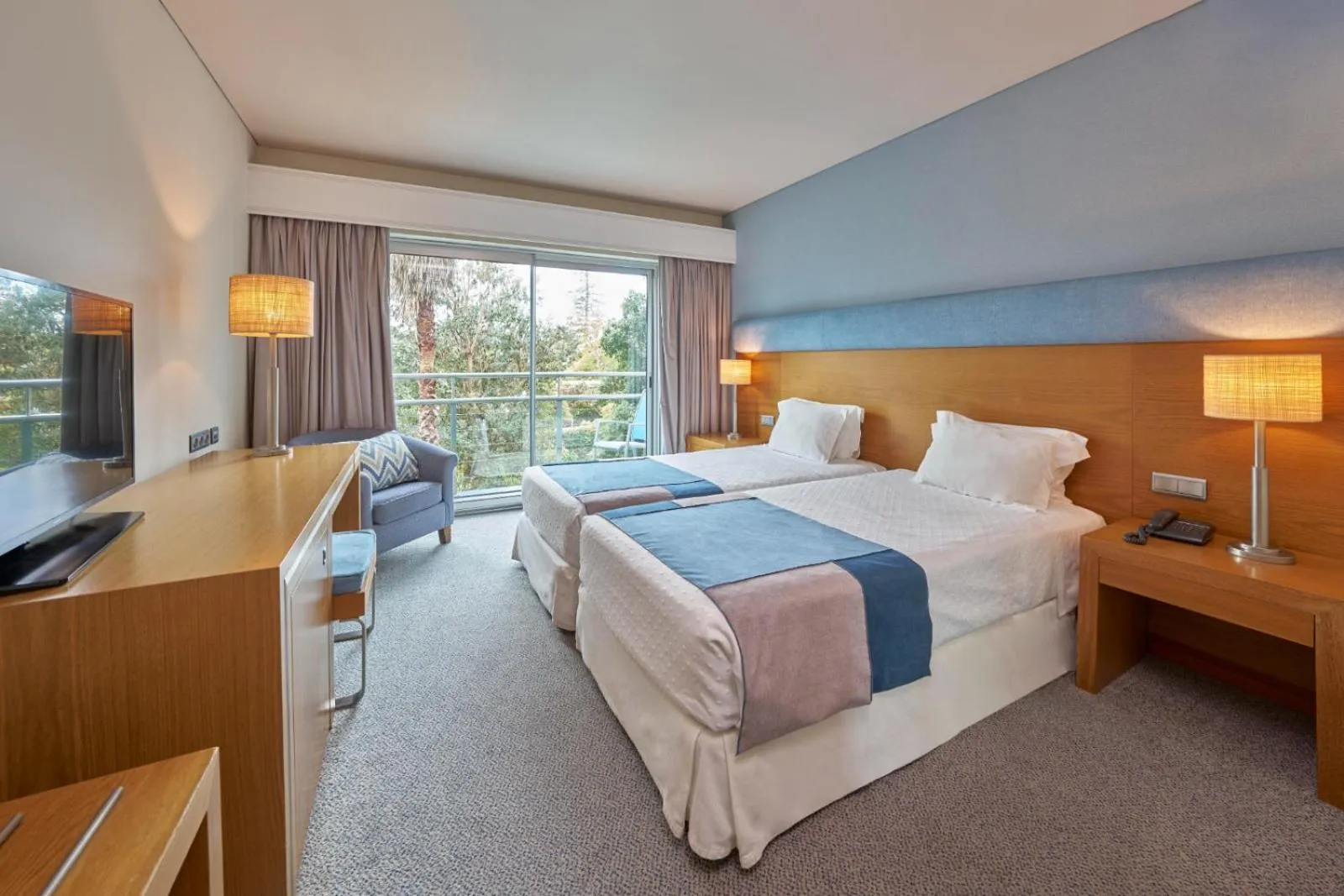 View (from property/room), Bed in Hotel Do Caracol