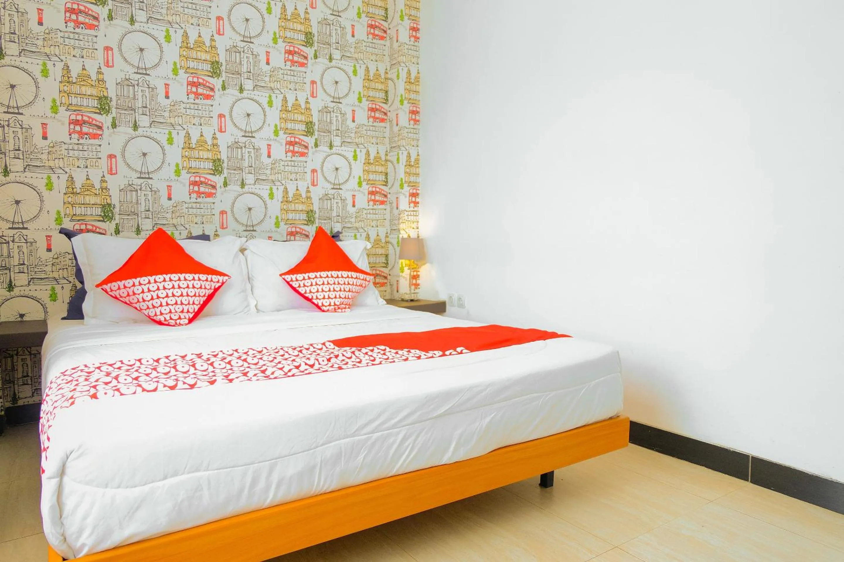 Bedroom, Bed in Hotel O 32 Guest House