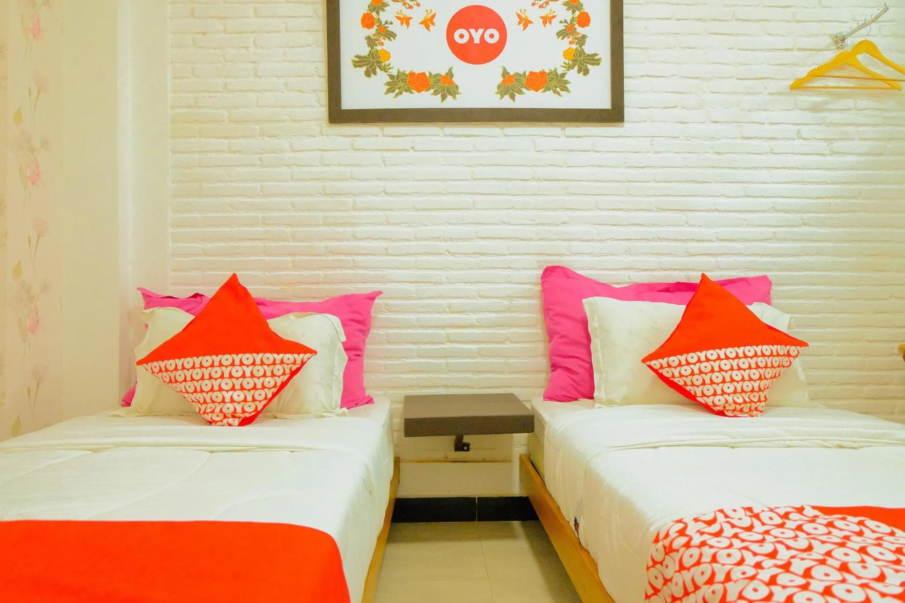 Bedroom, Bed in Hotel O 32 Guest House