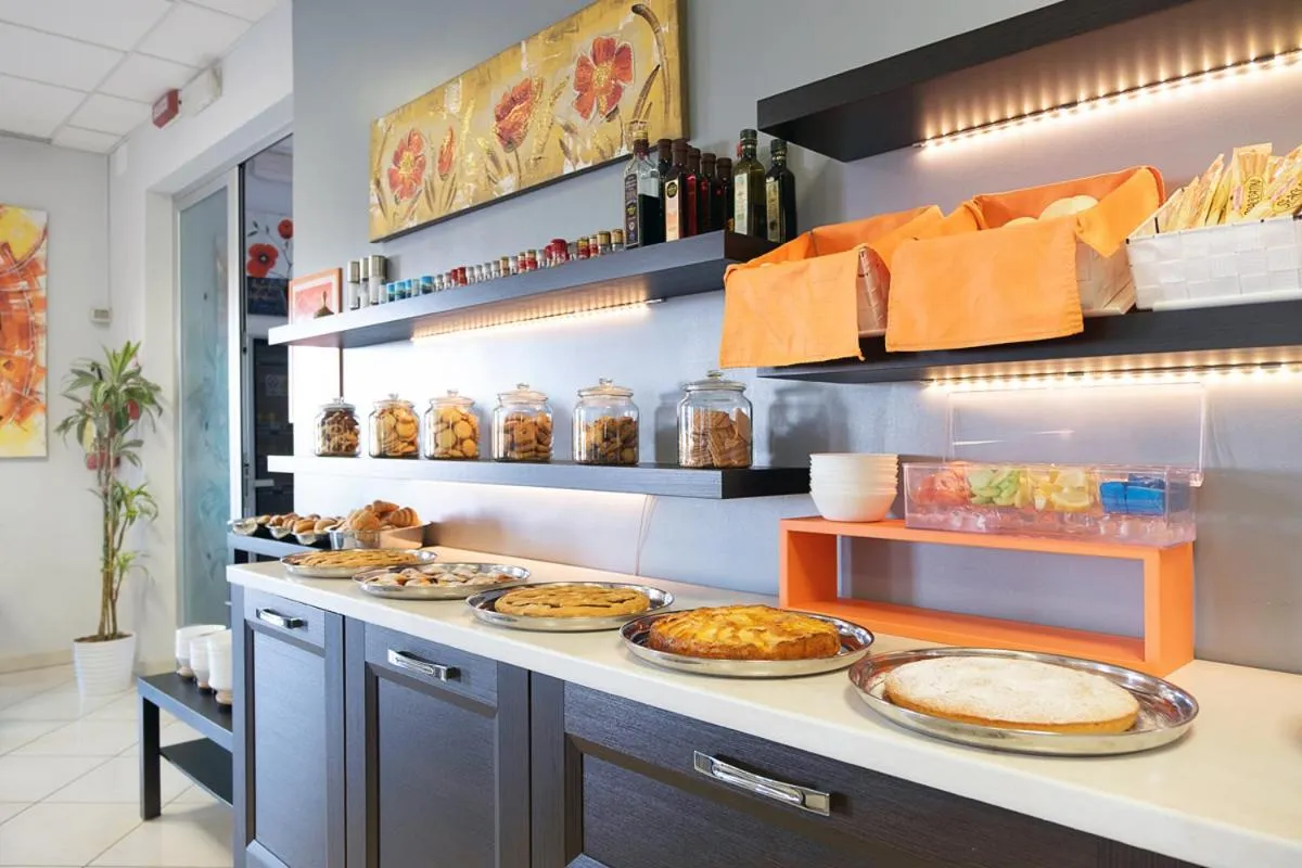 Breakfast in Hotel Holiday Beach