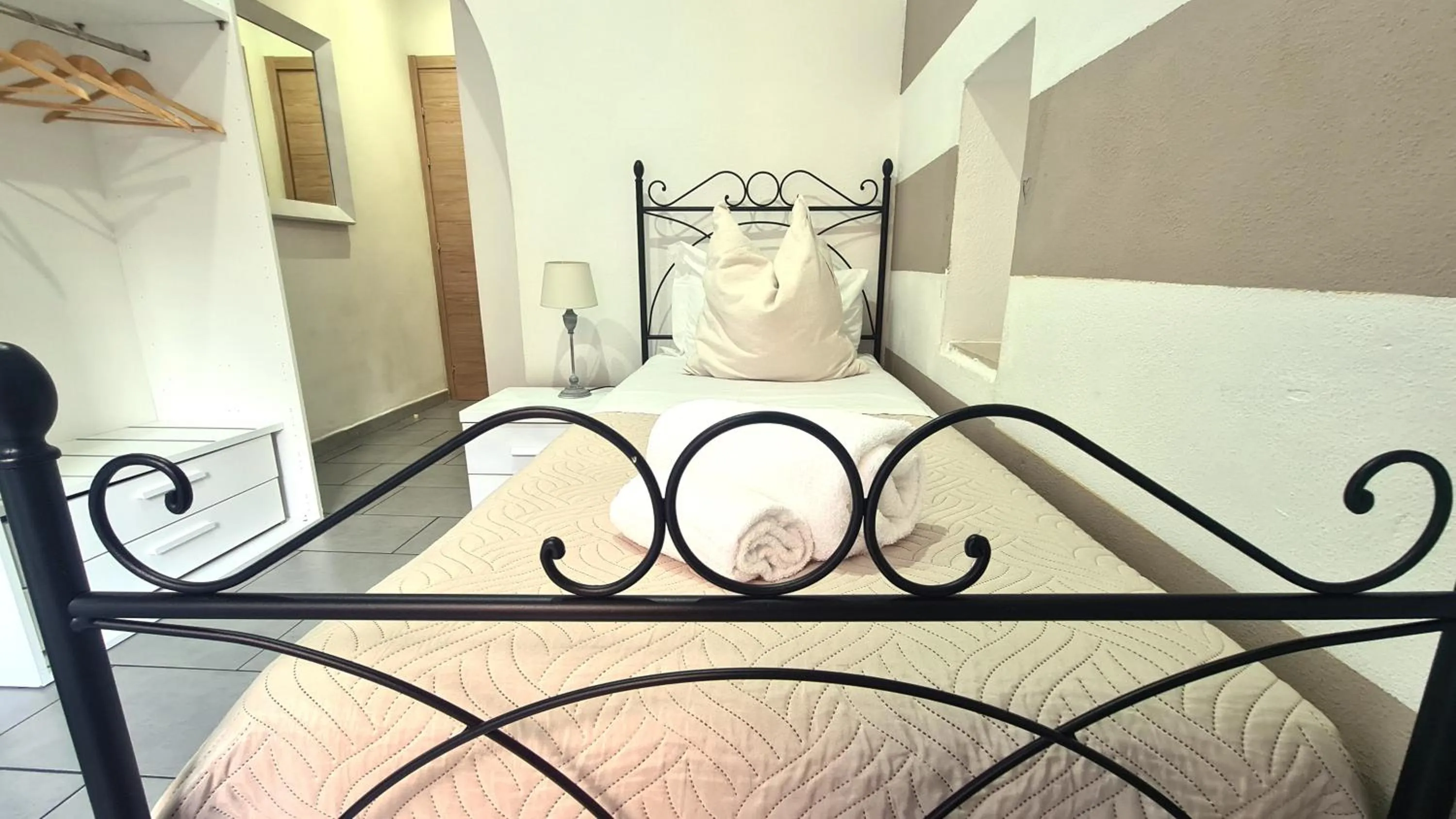 Bedroom, Bed in Affittacamere Lunamar