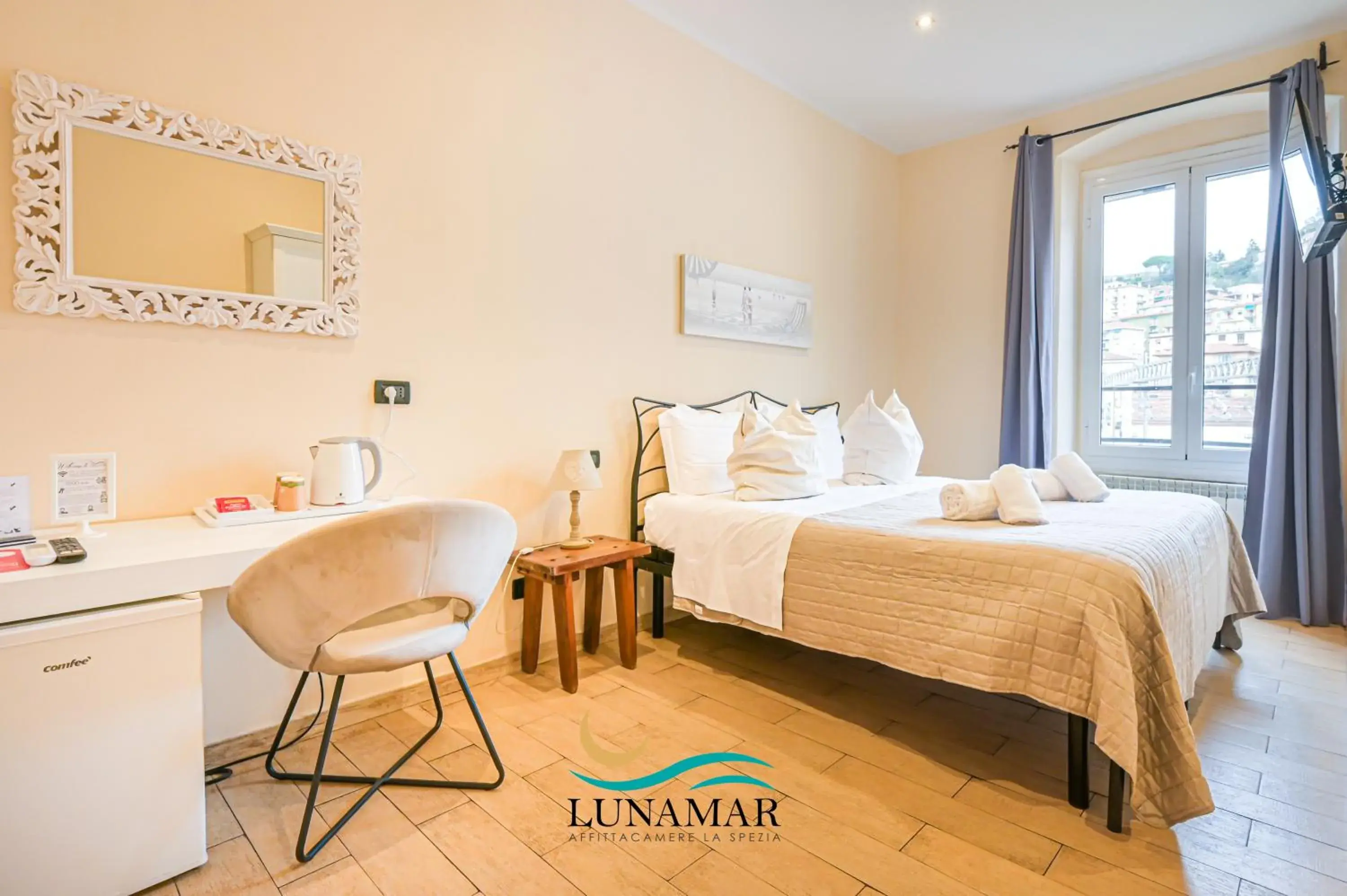 Double or Twin Room with Private Bathroom - single occupancy in Affittacamere Lunamar Double or Twin Room with Private Bathroom - single occupancy in Affittacamere Lunamar