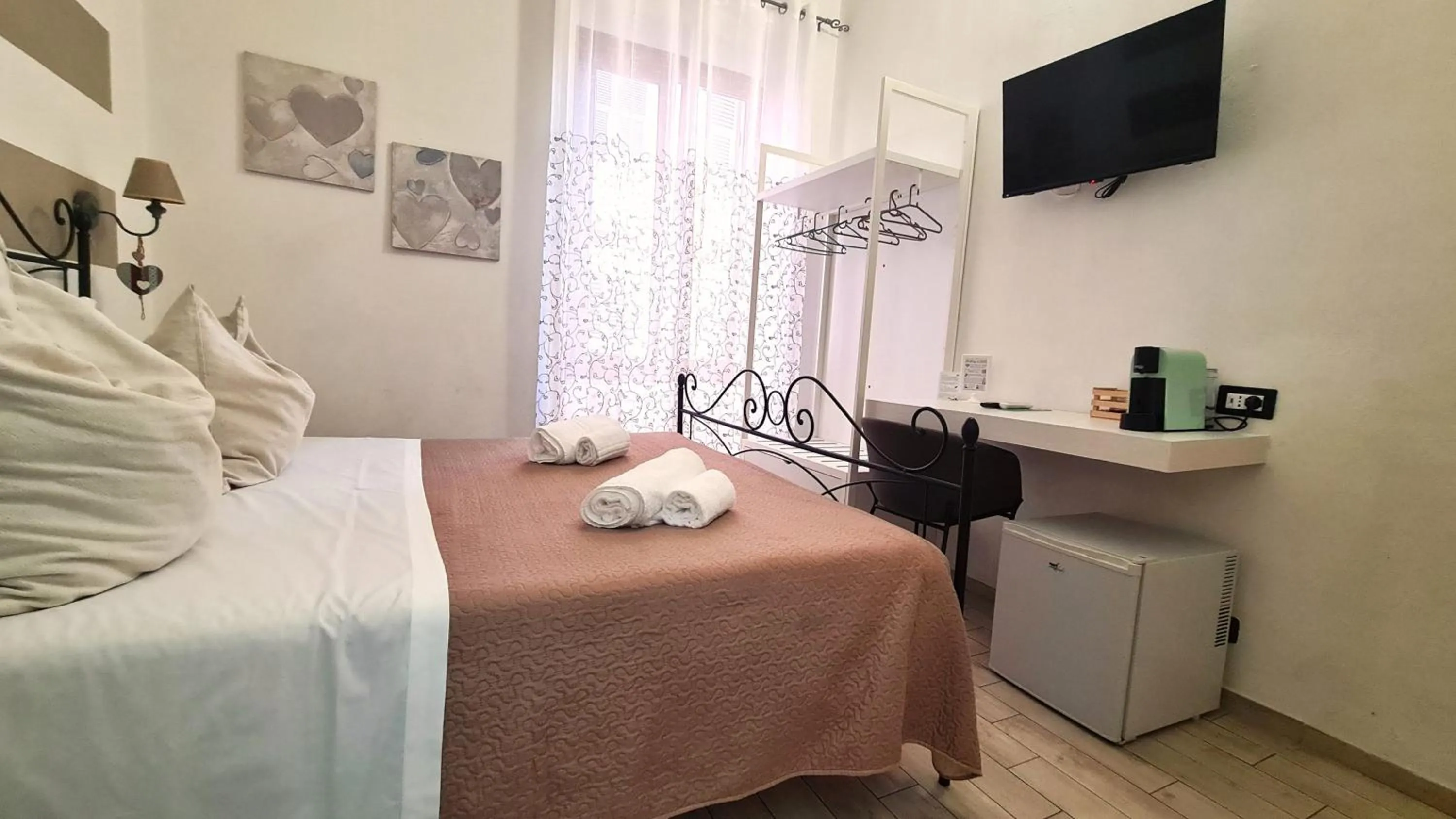 Facility for disabled guests, Bed in Affittacamere Lunamar