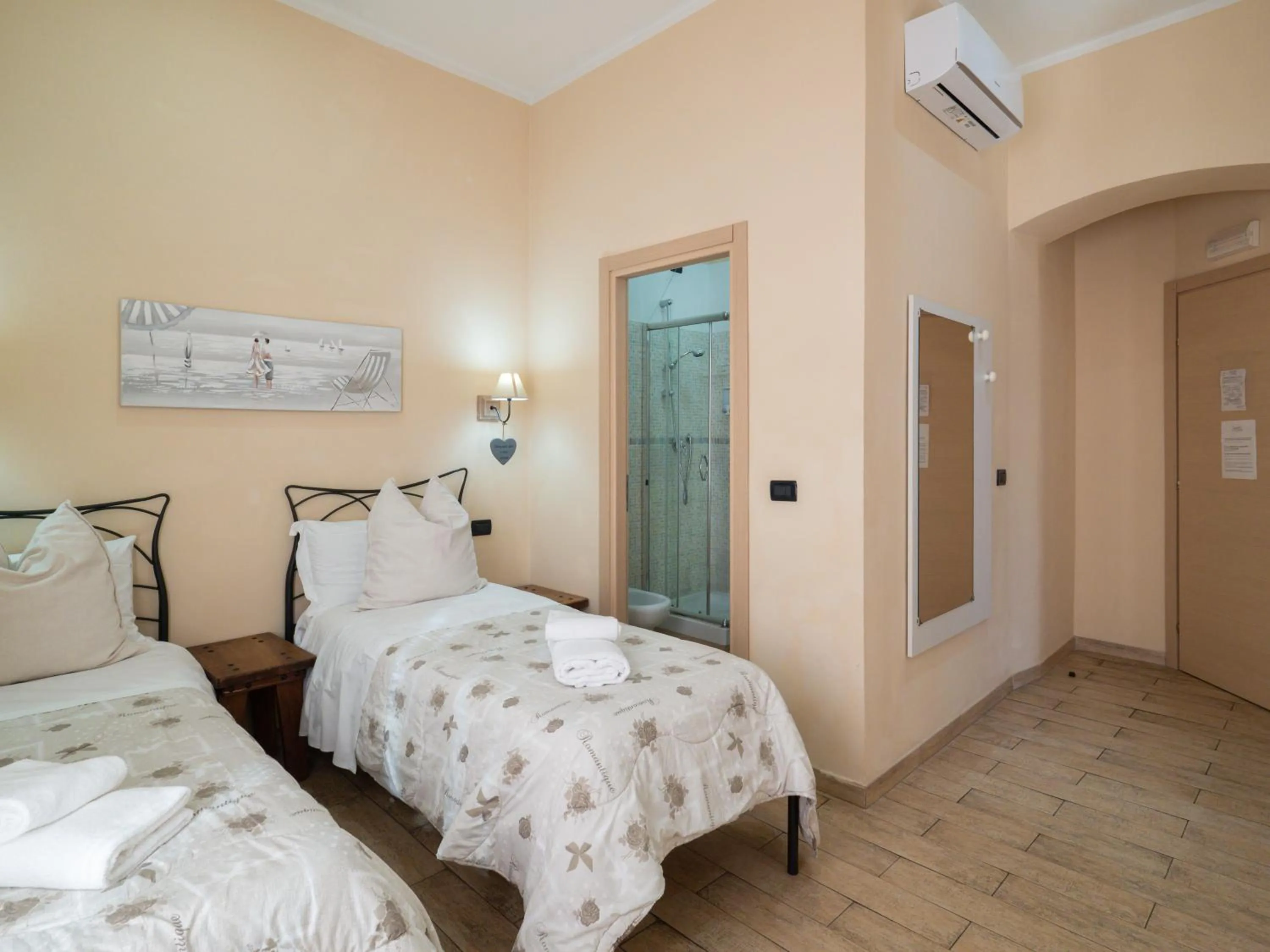 Bedroom, Bed in Affittacamere Lunamar