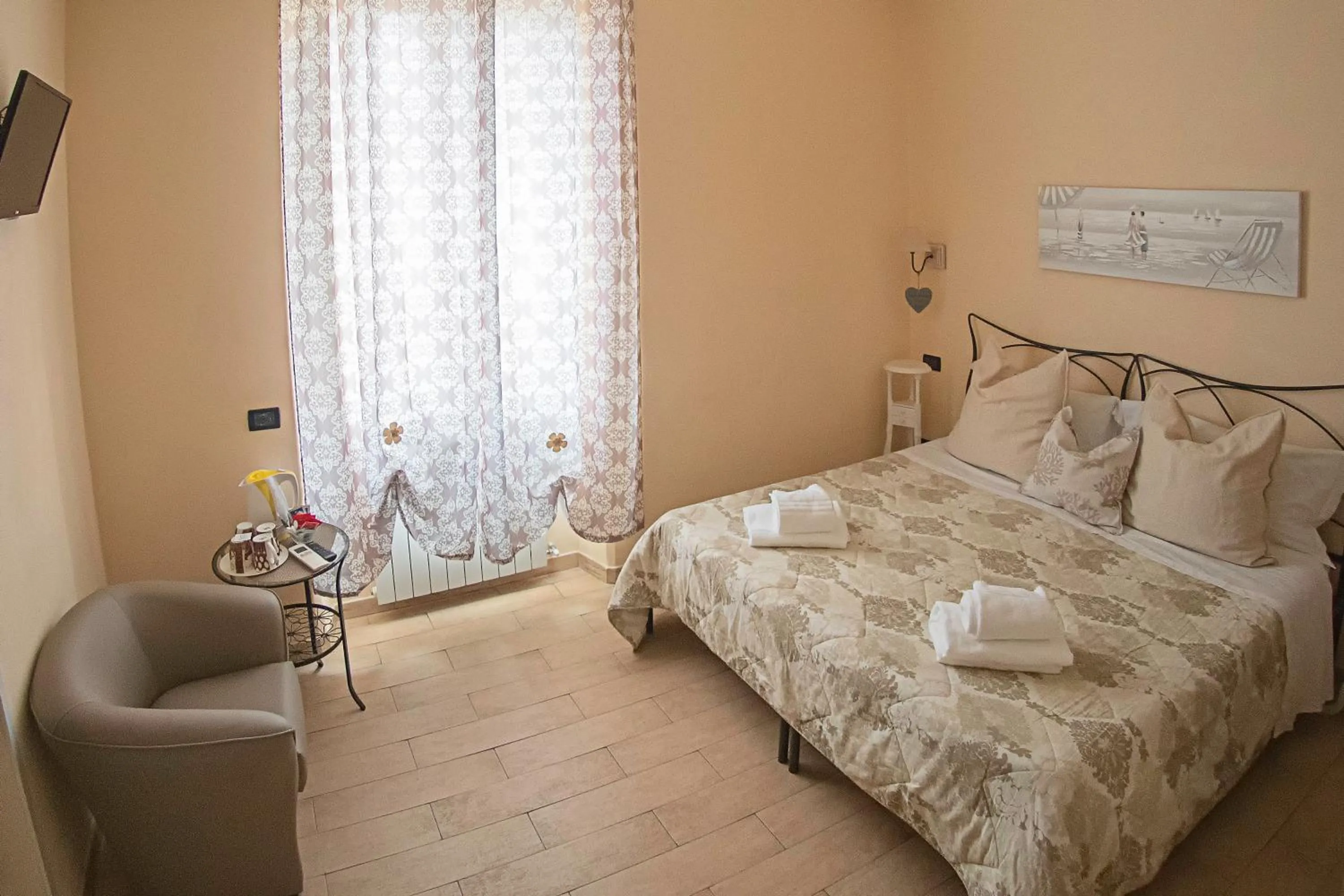 Photo of the whole room, Bed in Affittacamere Lunamar