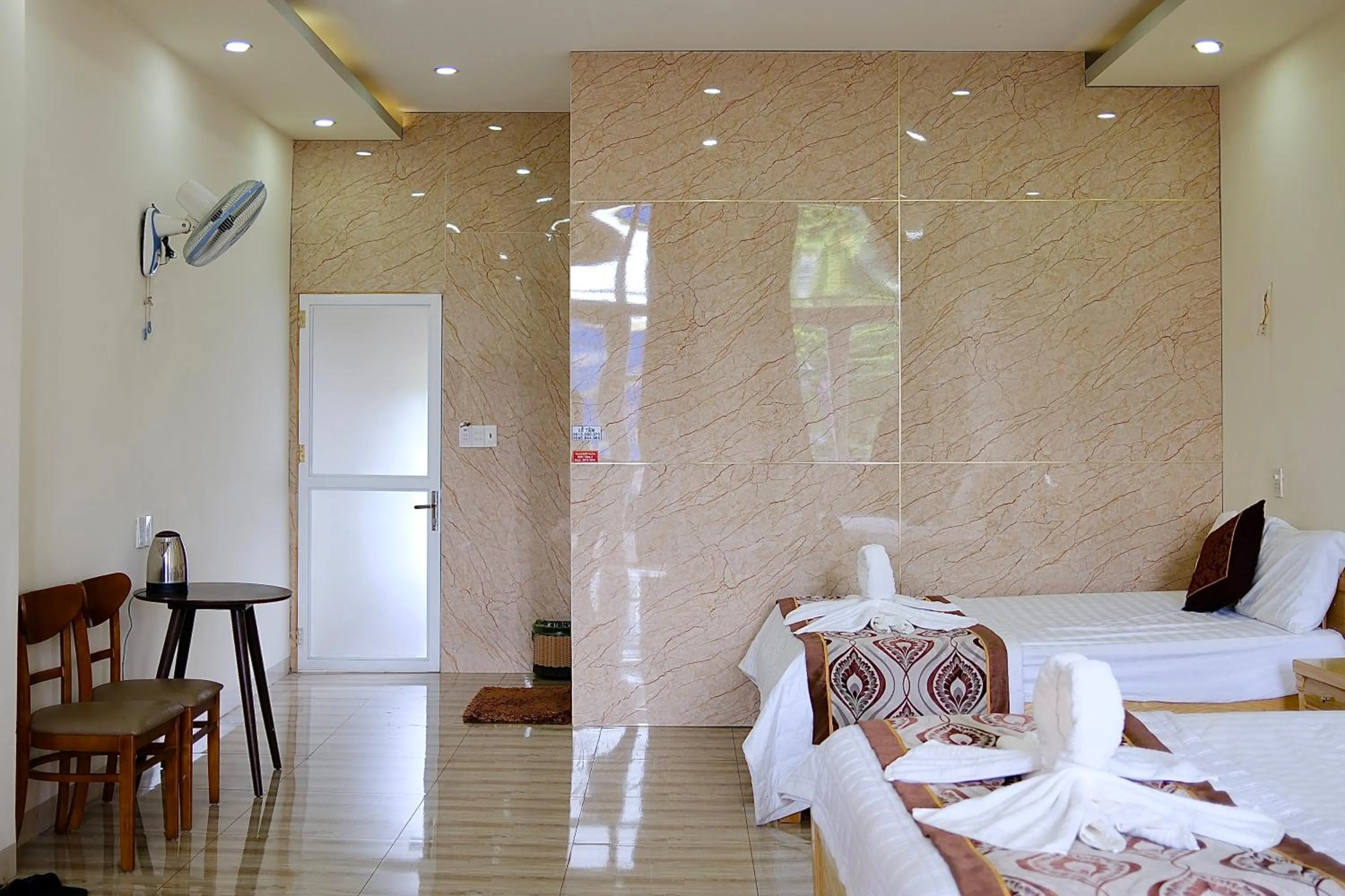 Bedroom, Bed in Kim Ngân Hotel Buôn Ma Thuột