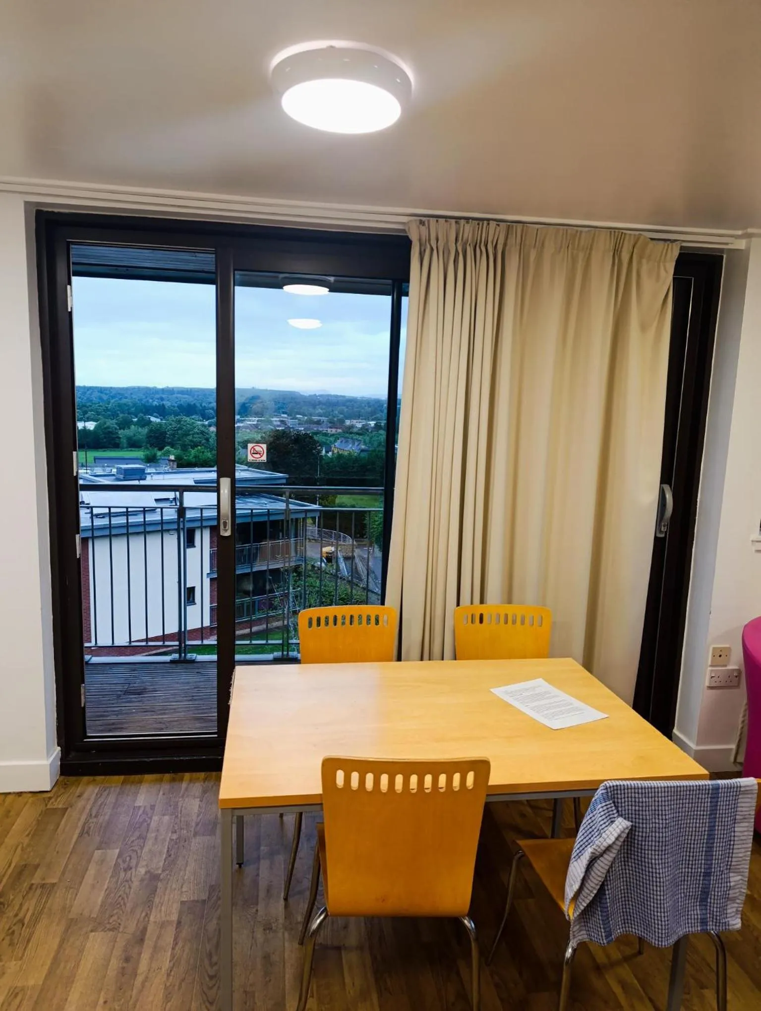 Communal kitchen in Perth Youth Hostel and Apartments