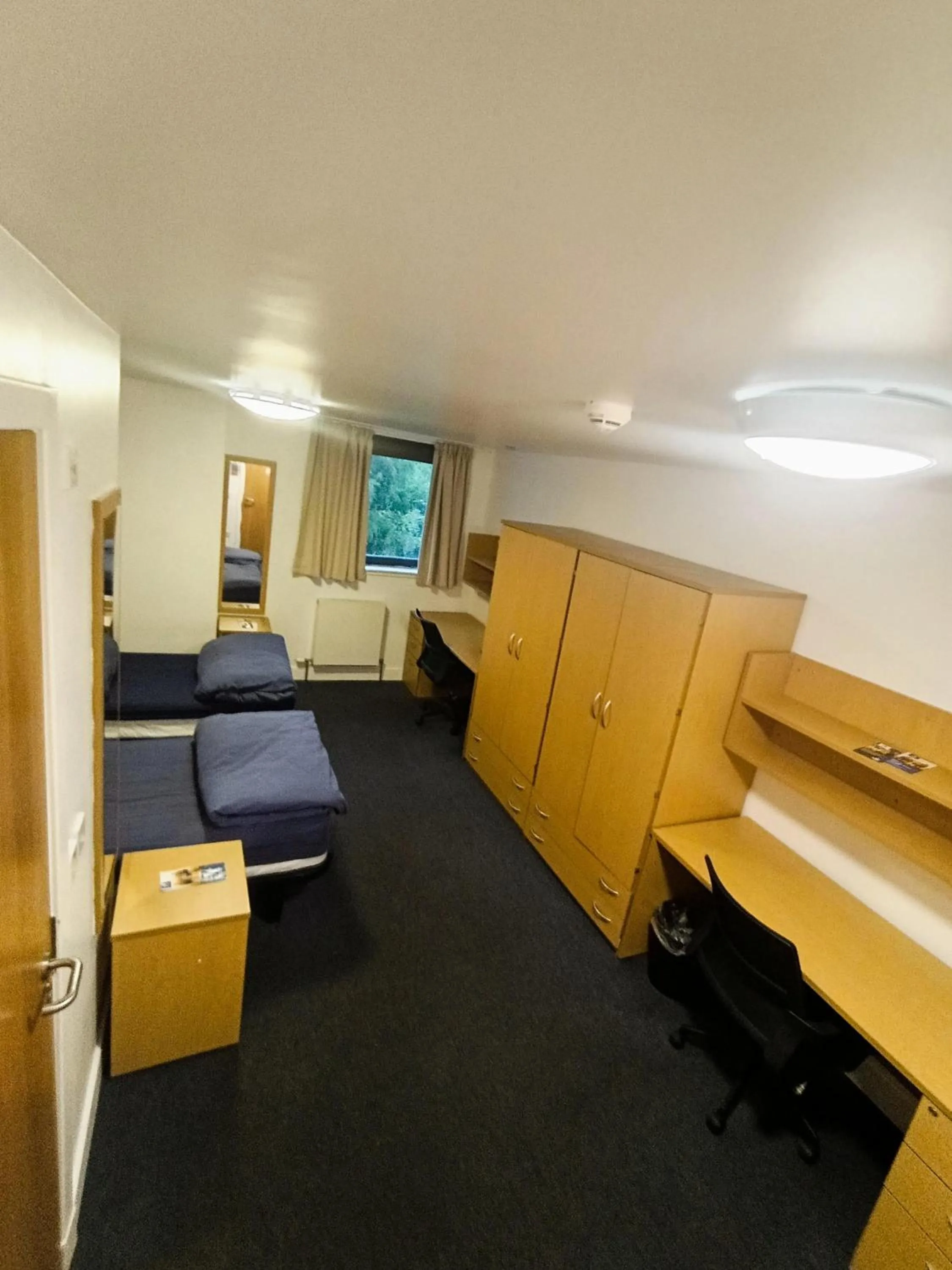 Perth Youth Hostel and Apartments