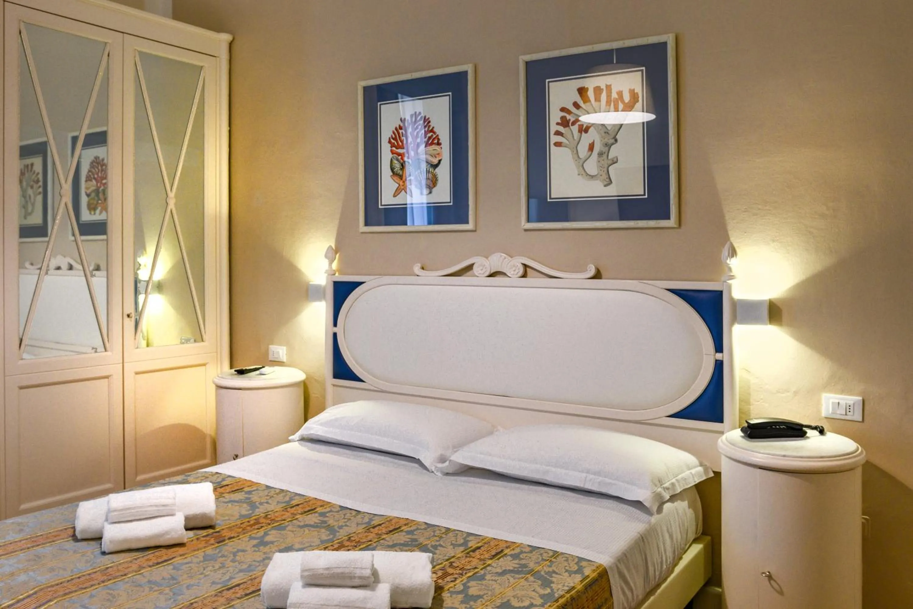 Bed in Hotel La Pace