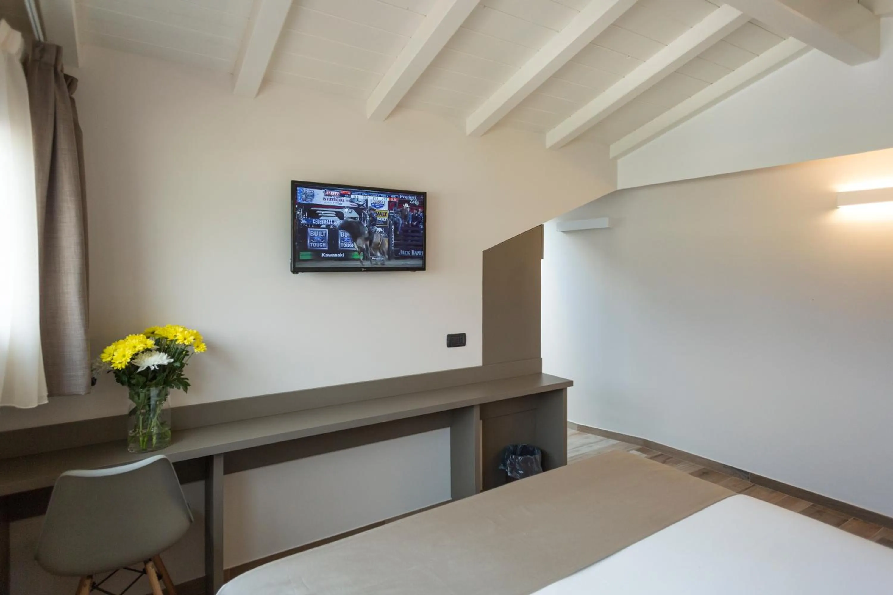 Photo of the whole room, Bed in Hotel Baia di Paré