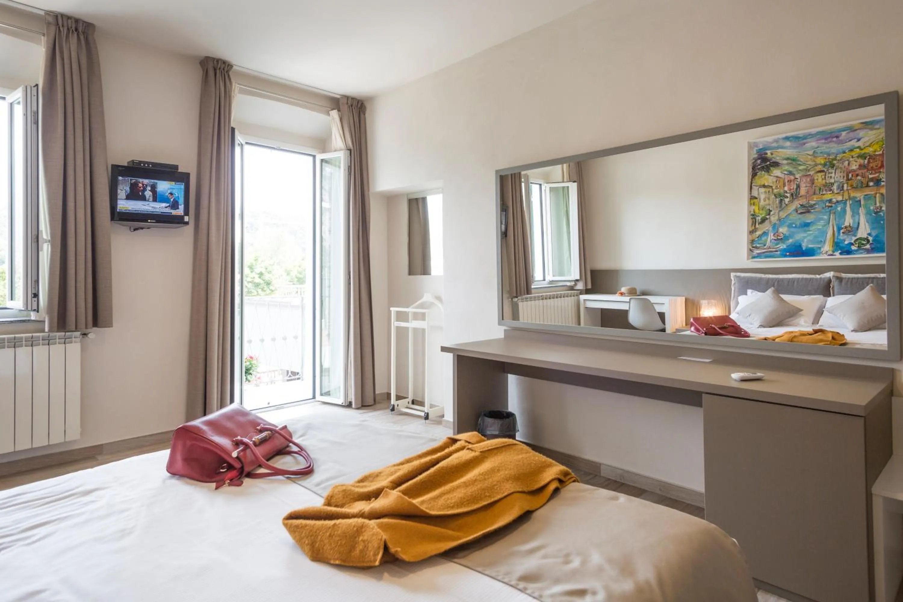 Photo of the whole room, Bed in Hotel Baia di Paré