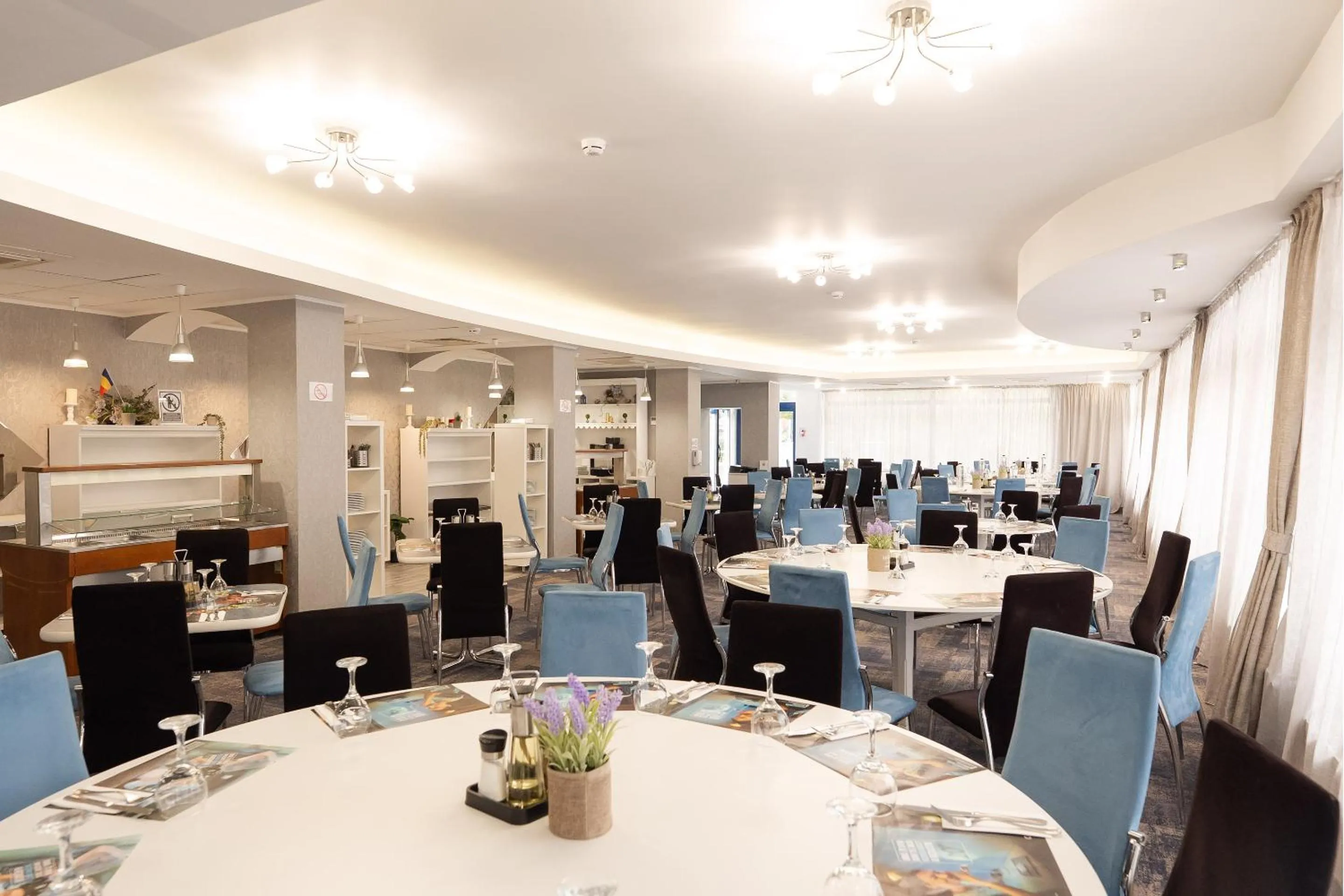 Restaurant/places to eat in MyContinental Suceava