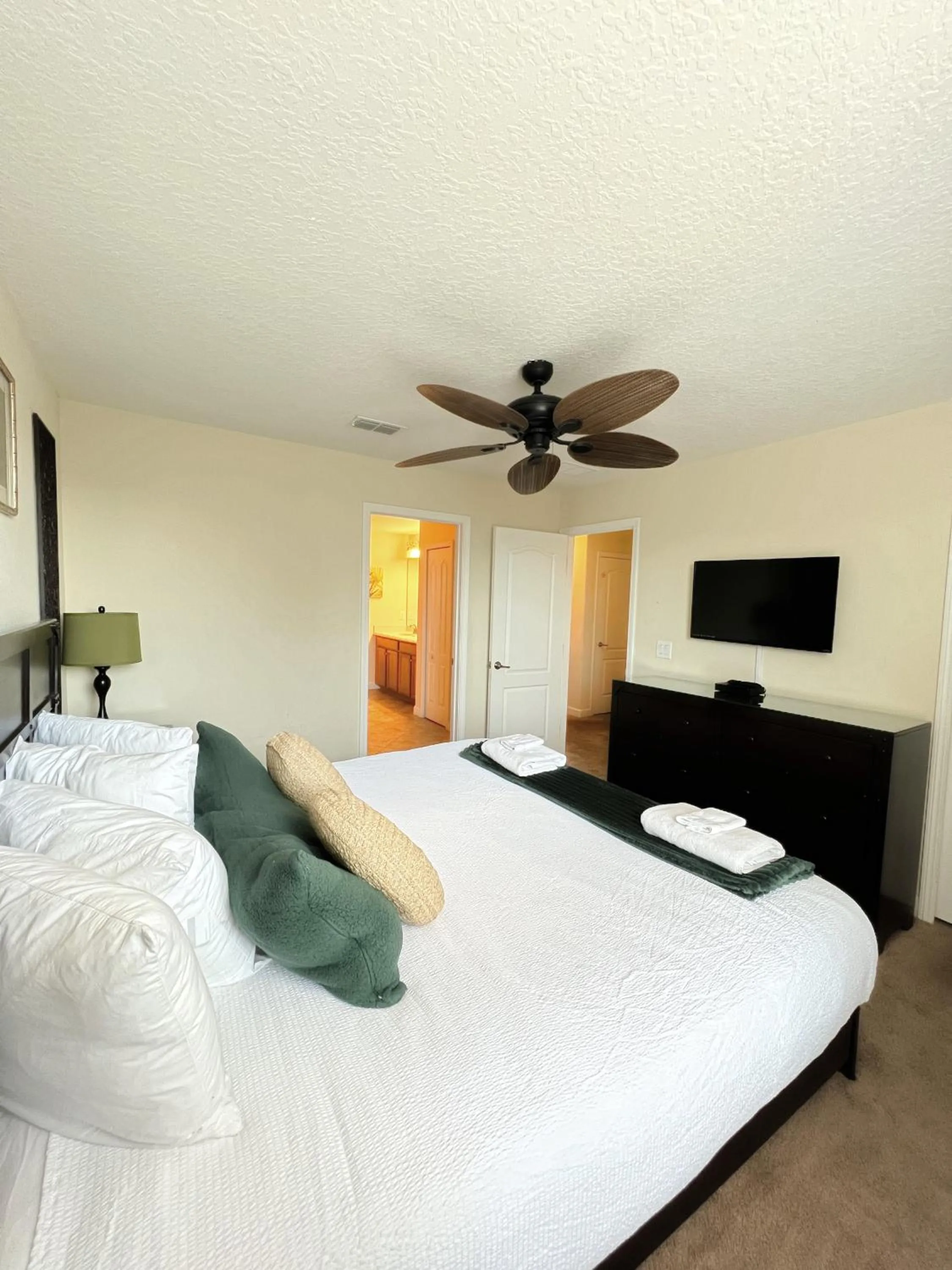 Bed in DWS Vacation Villas