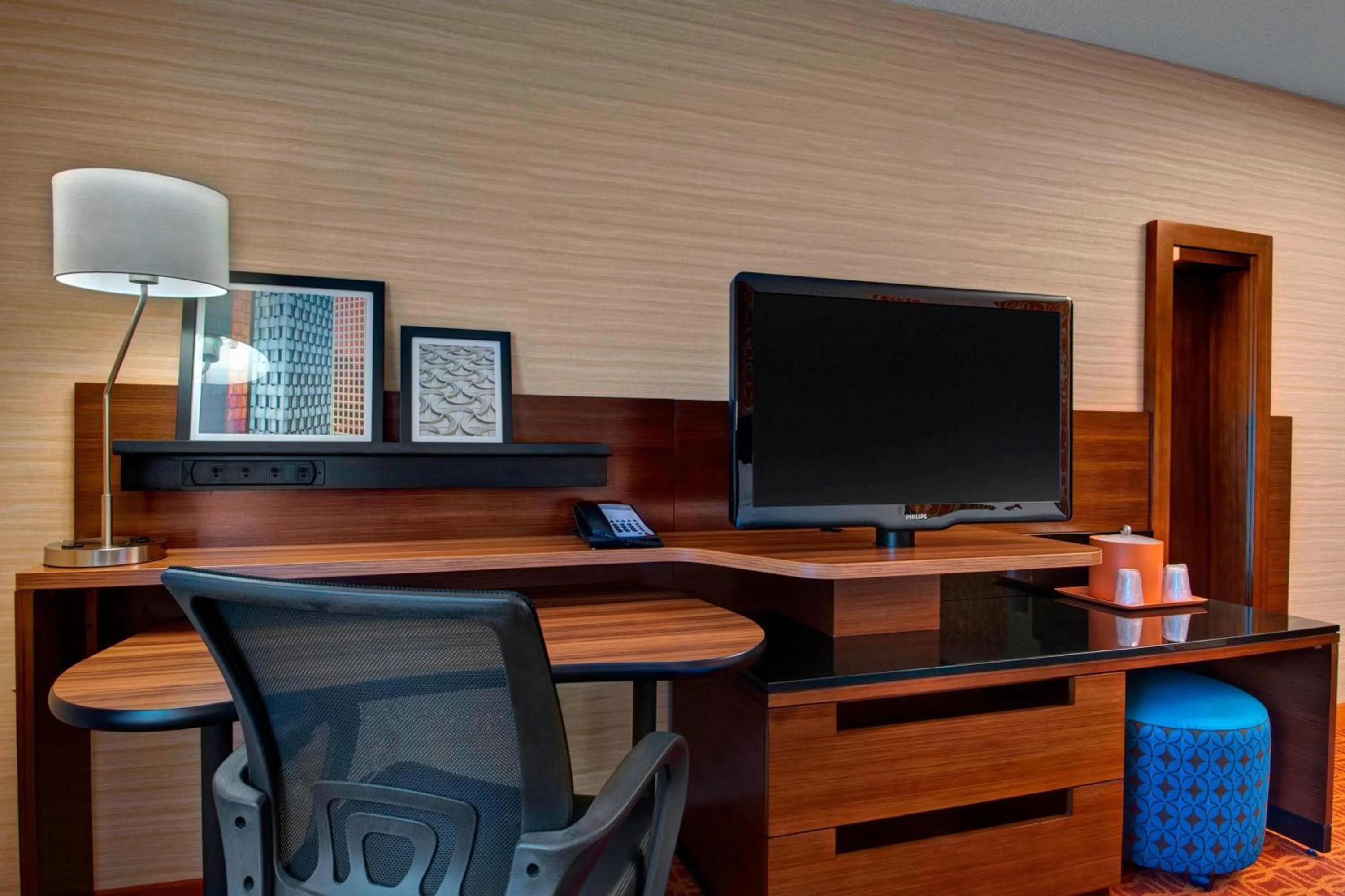 Photo of the whole room in Fairfield Inn & Suites by Marriott Fort Worth I-30 West Near NAS JRB