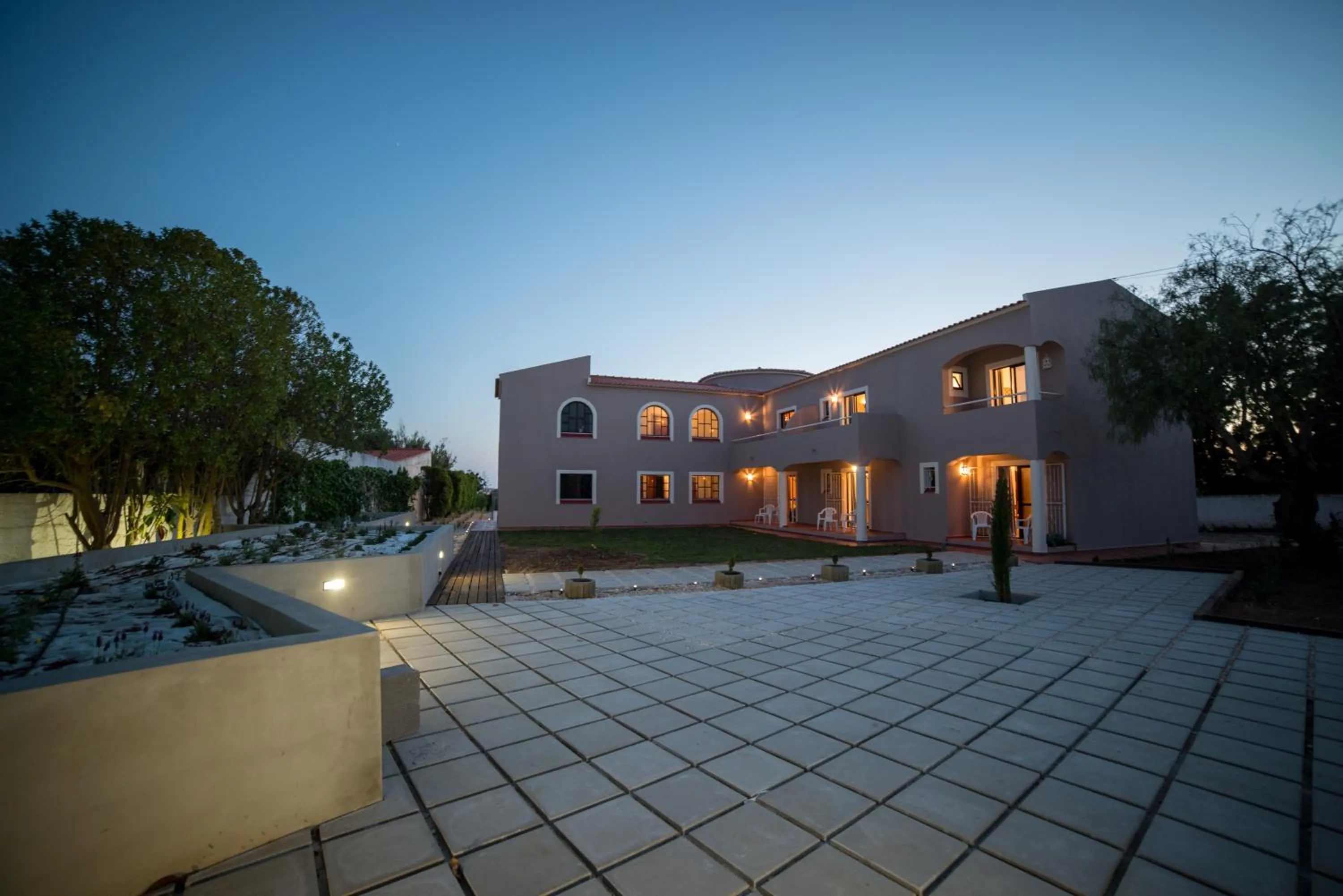 Night in Casa Rosa Montes