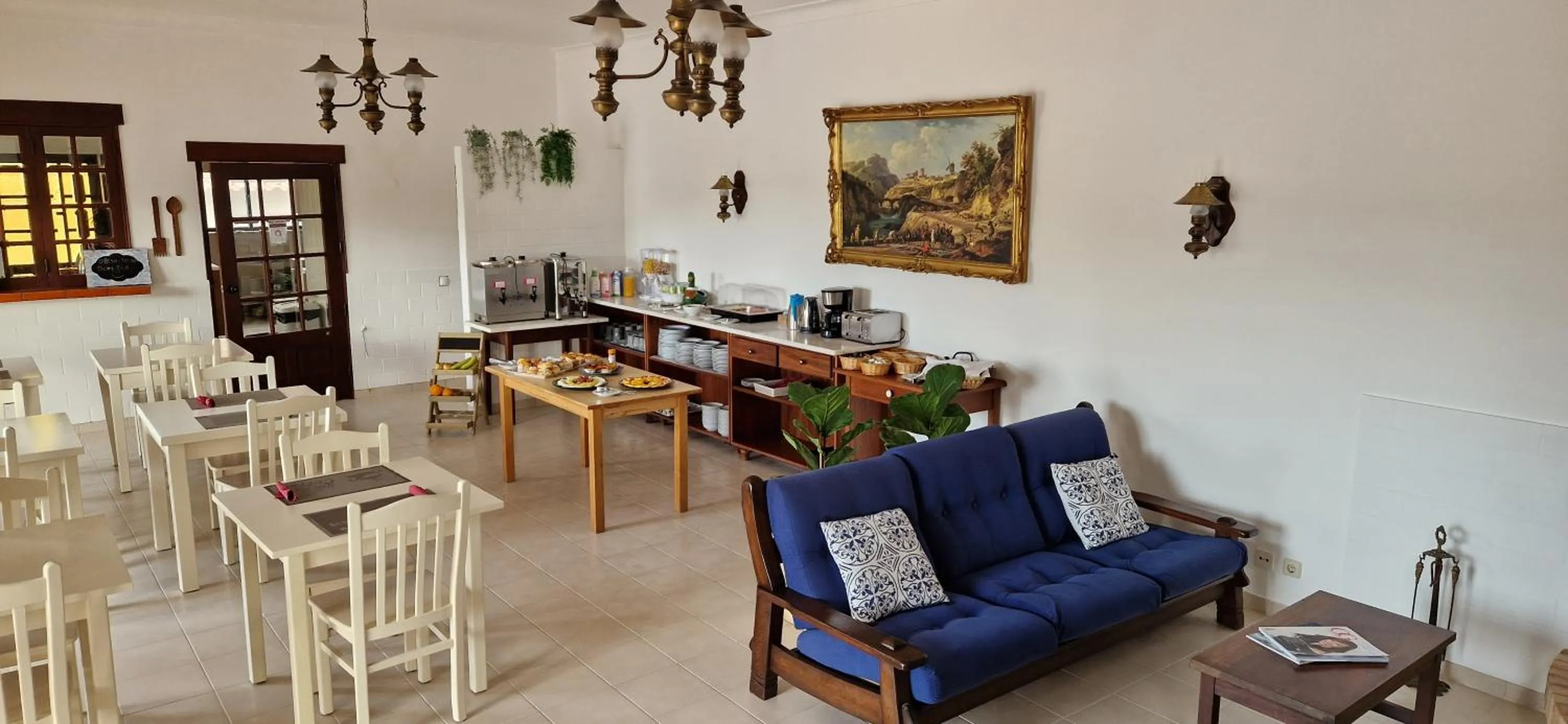 Dining area in Casa Rosa Montes