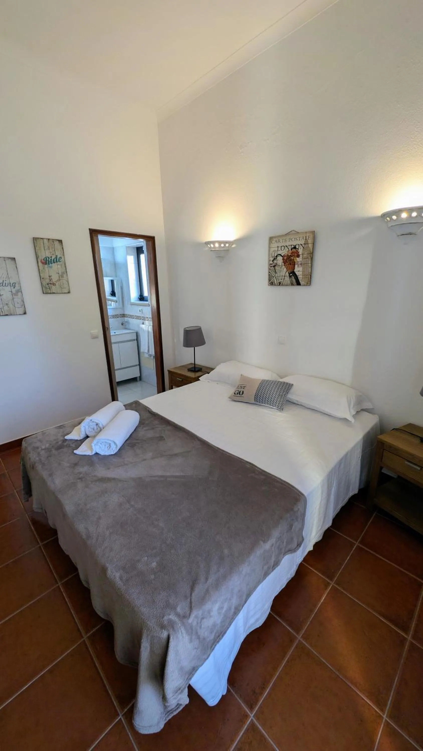 Bed in Casa Rosa Montes