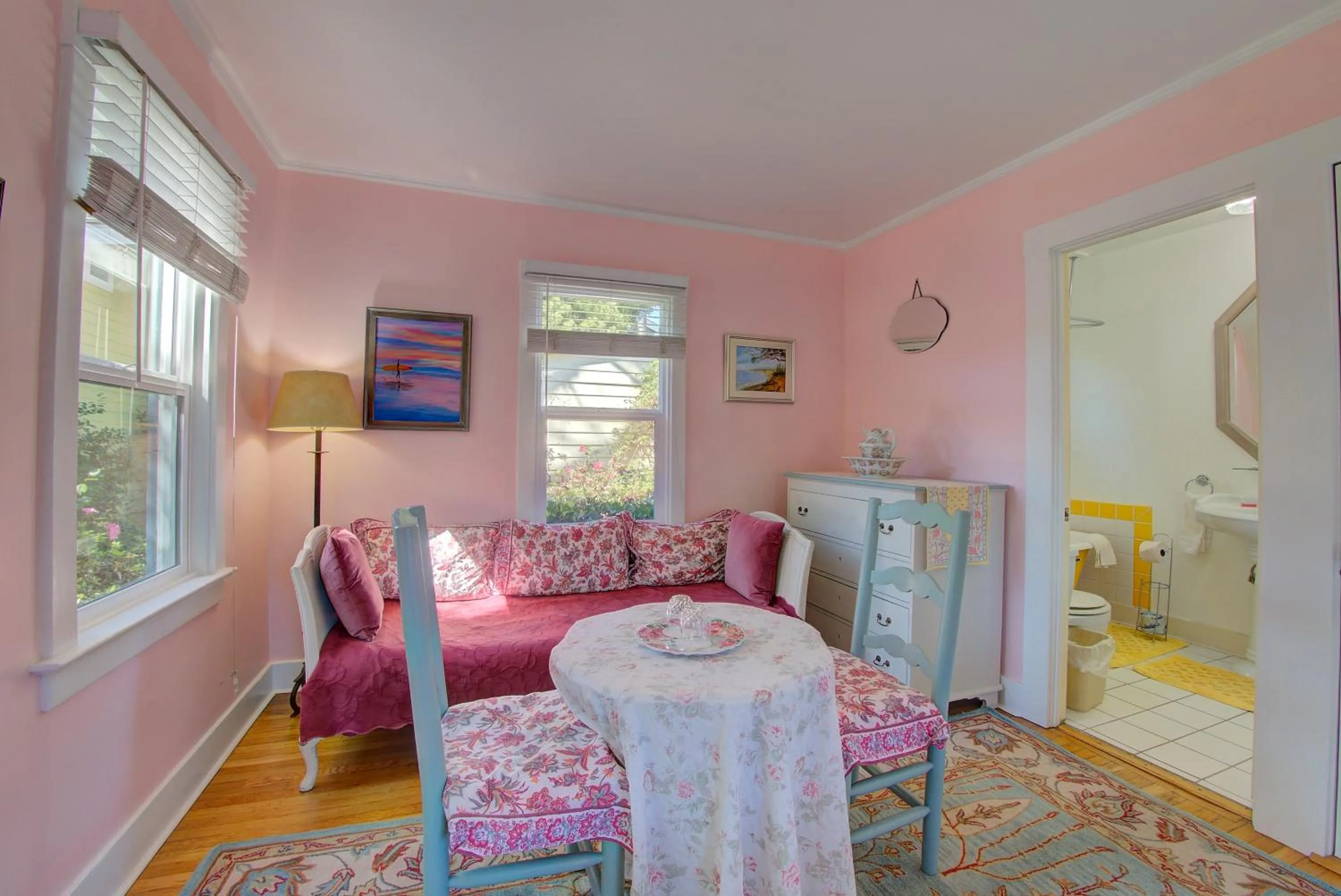 Bedroom in Secret Garden Inn & Cottages