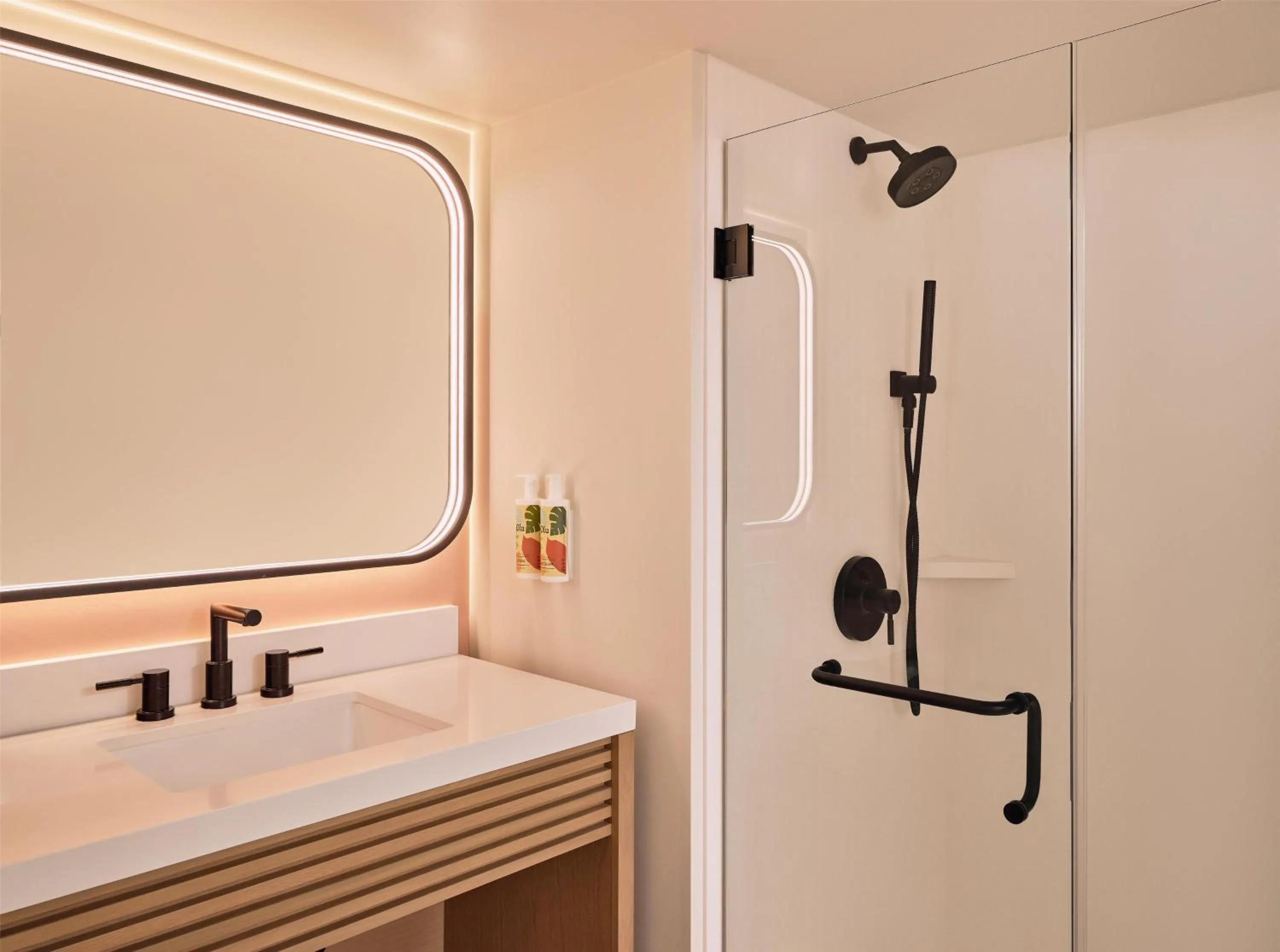 Bathroom in The Ambassador of Waikiki, Tapestry Collection by Hilton