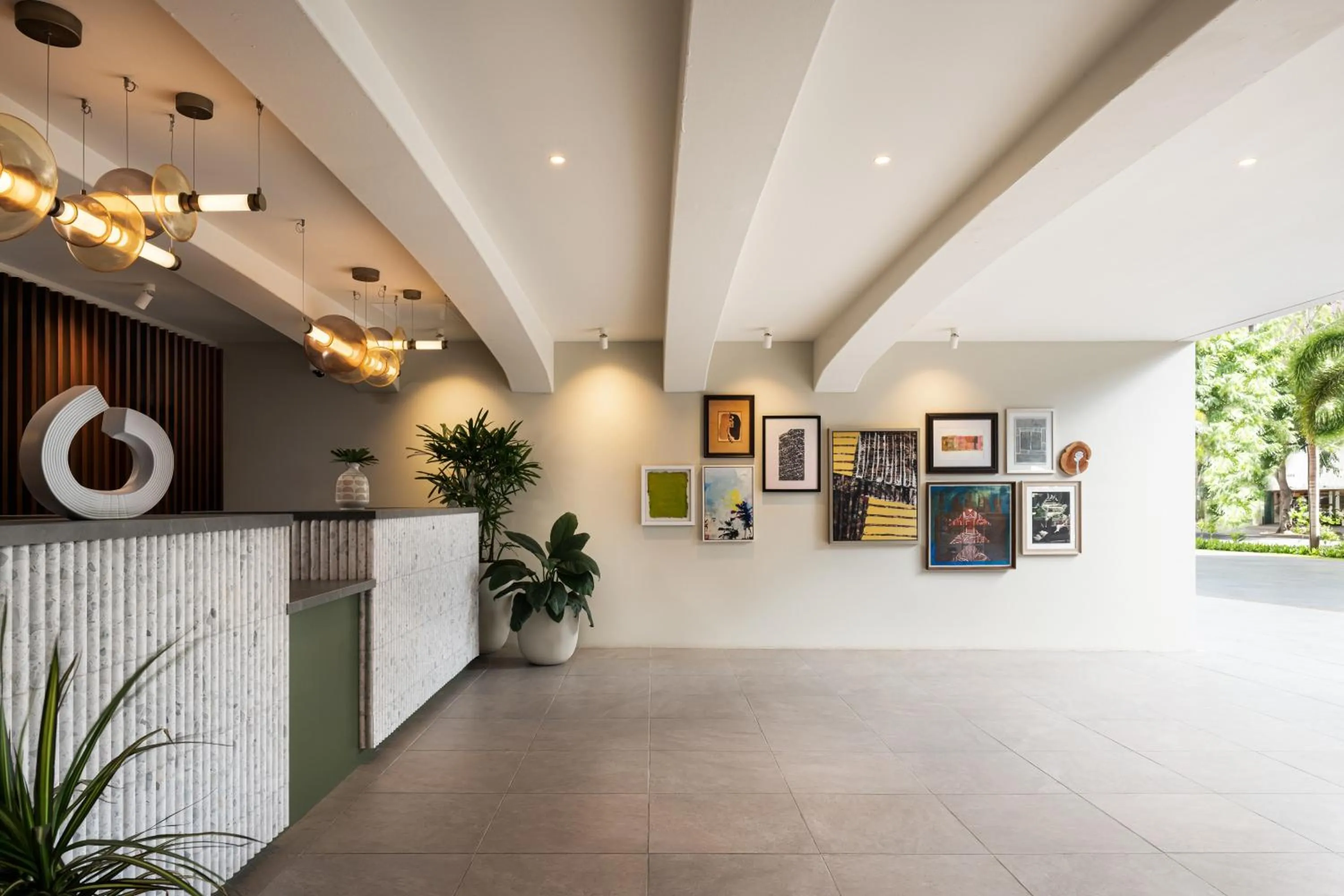 Lobby or reception in The Ambassador of Waikiki, Tapestry Collection by Hilton