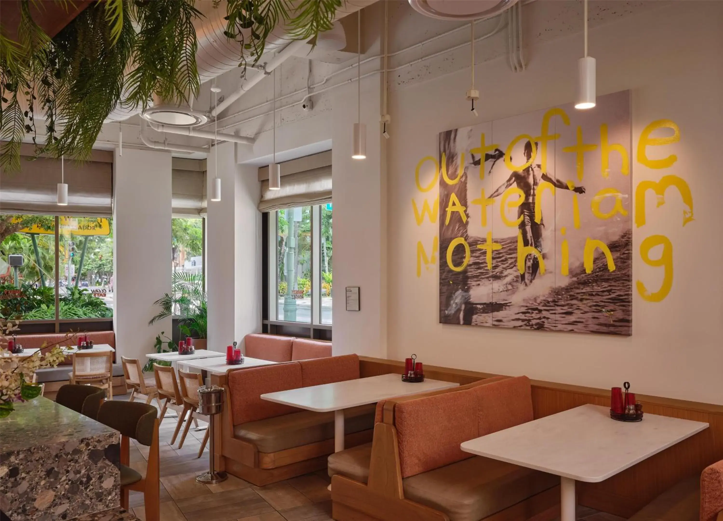 Restaurant/places to eat in The Ambassador of Waikiki, Tapestry Collection by Hilton Restaurant/places to eat in The Ambassador of Waikiki, Tapestry Collection by Hilton