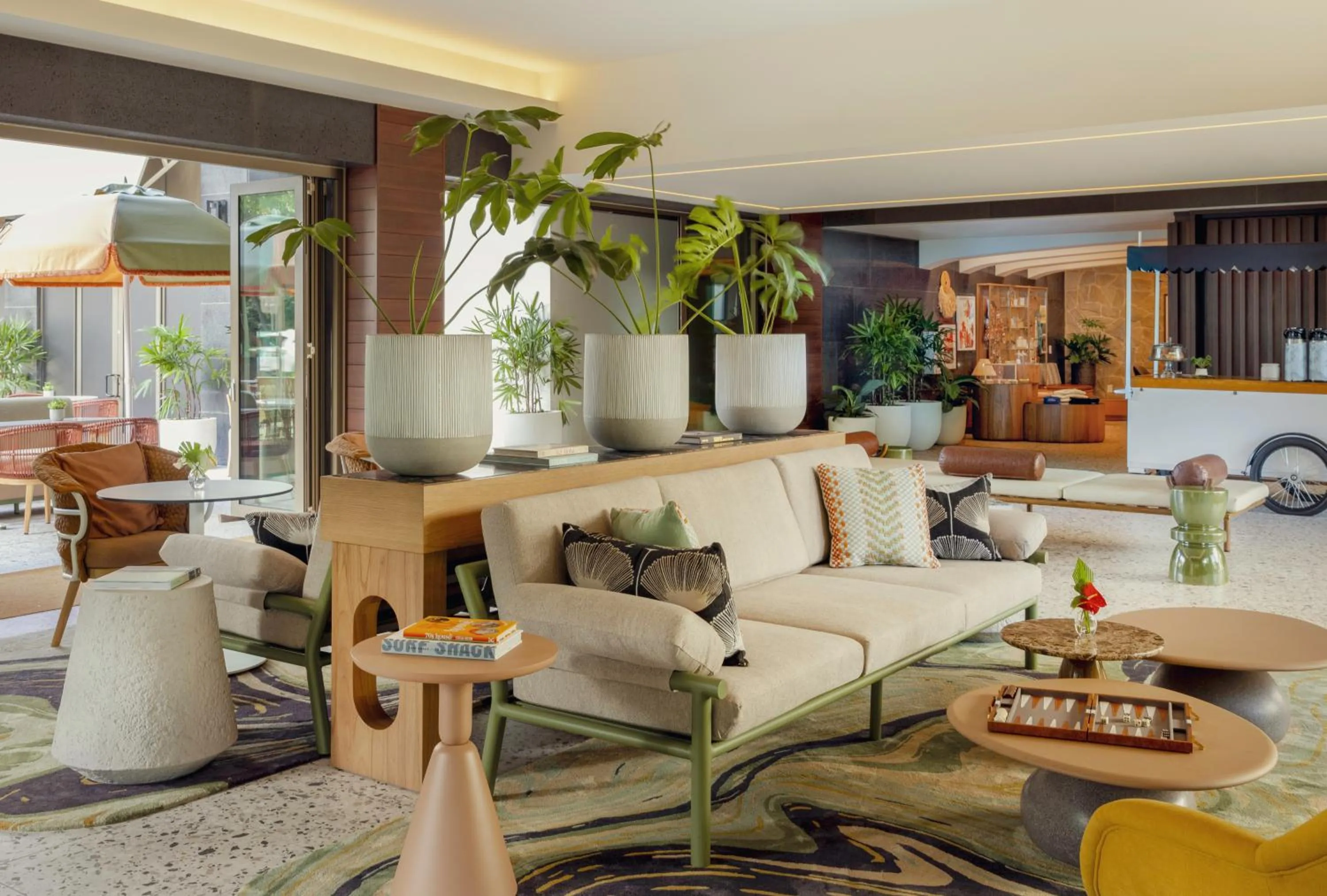 Lobby or reception in The Ambassador of Waikiki, Tapestry Collection by Hilton